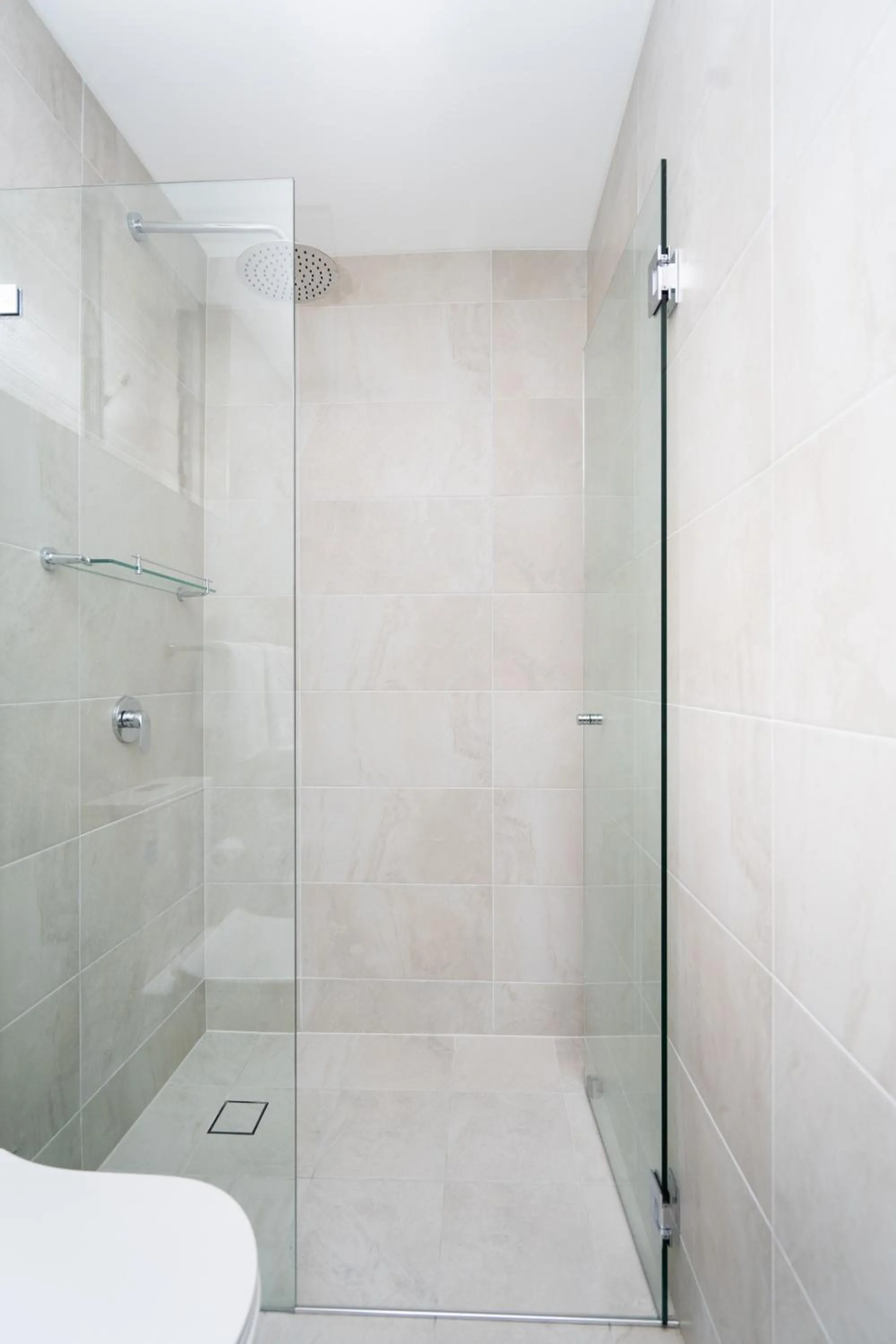 Bathroom in Littomore Suites Bathurst