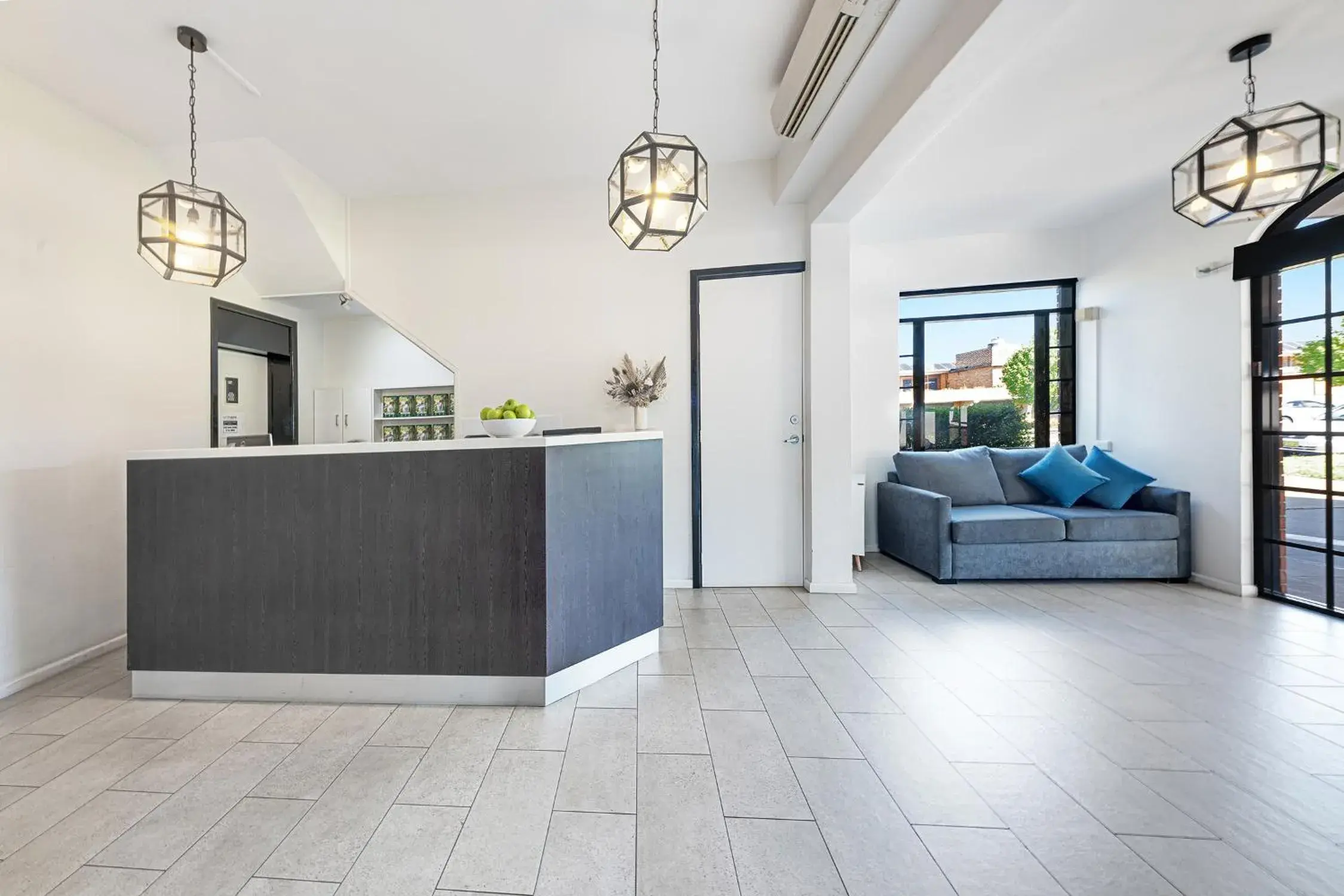 Lobby or reception in Littomore Suites Bathurst Lobby or reception in Littomore Suites Bathurst