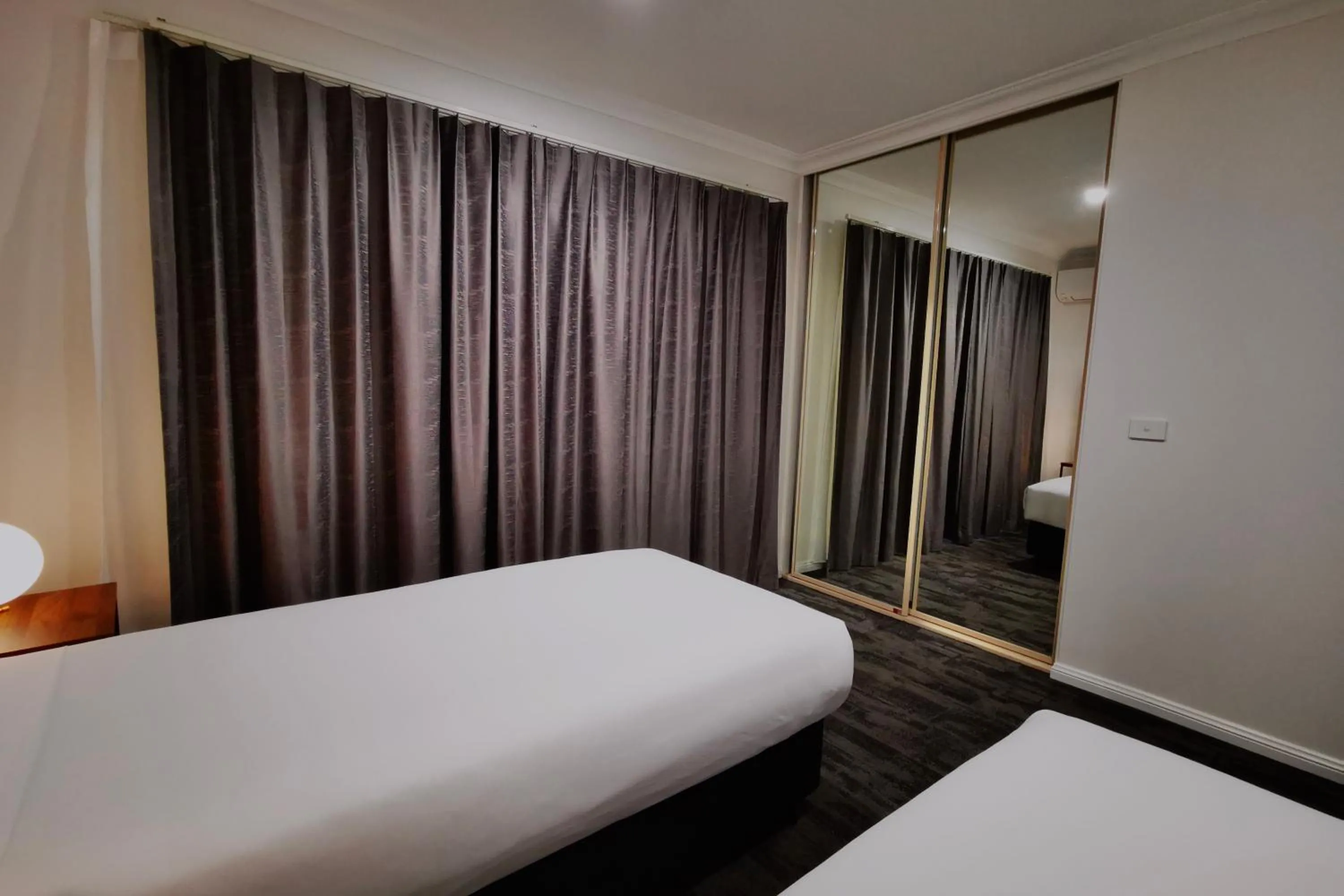 Bedroom, Bed in Littomore Suites Bathurst
