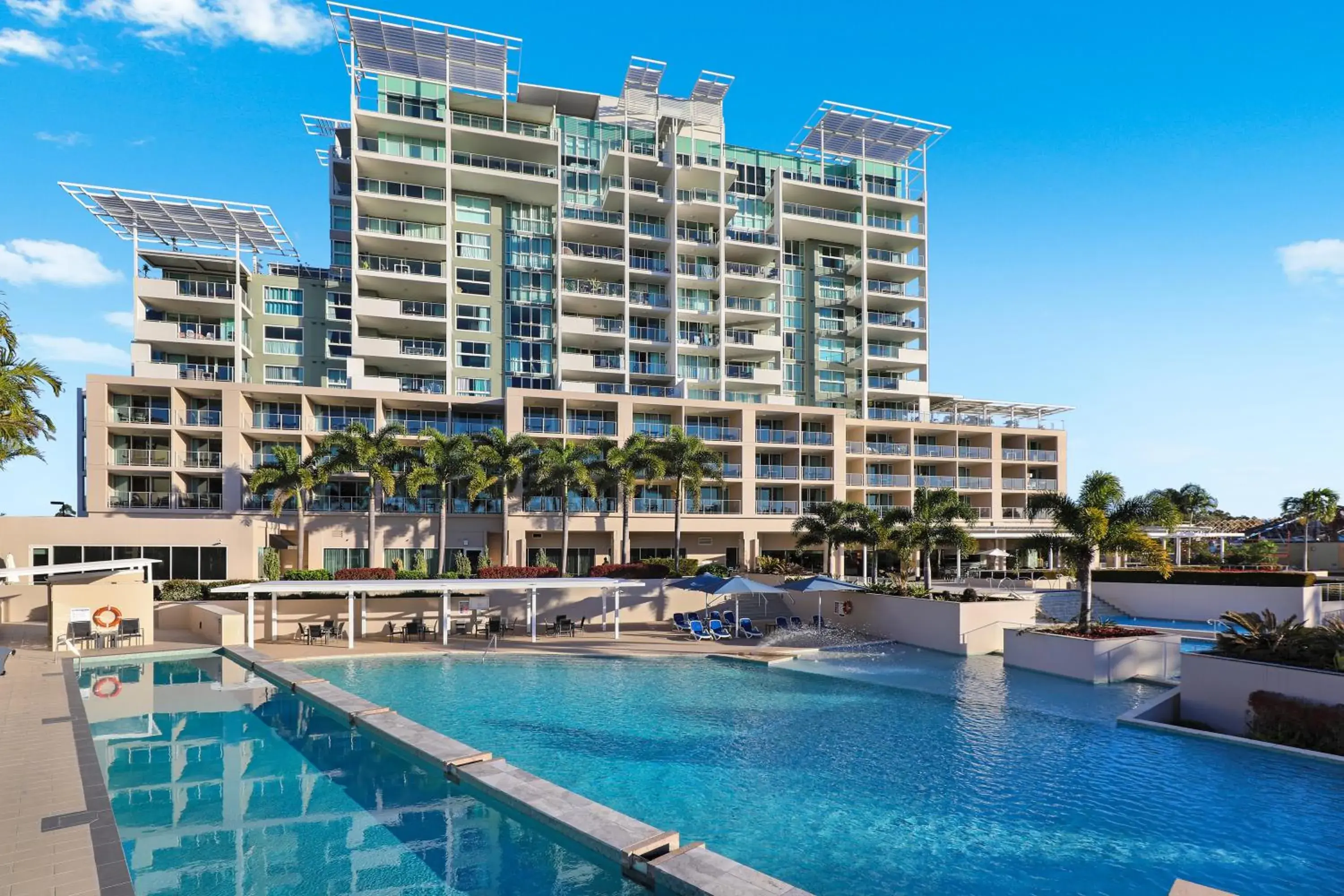 Property building in Pelican Waters Golf Resort Sunshine Coast Property building in Pelican Waters Golf Resort Sunshine Coast