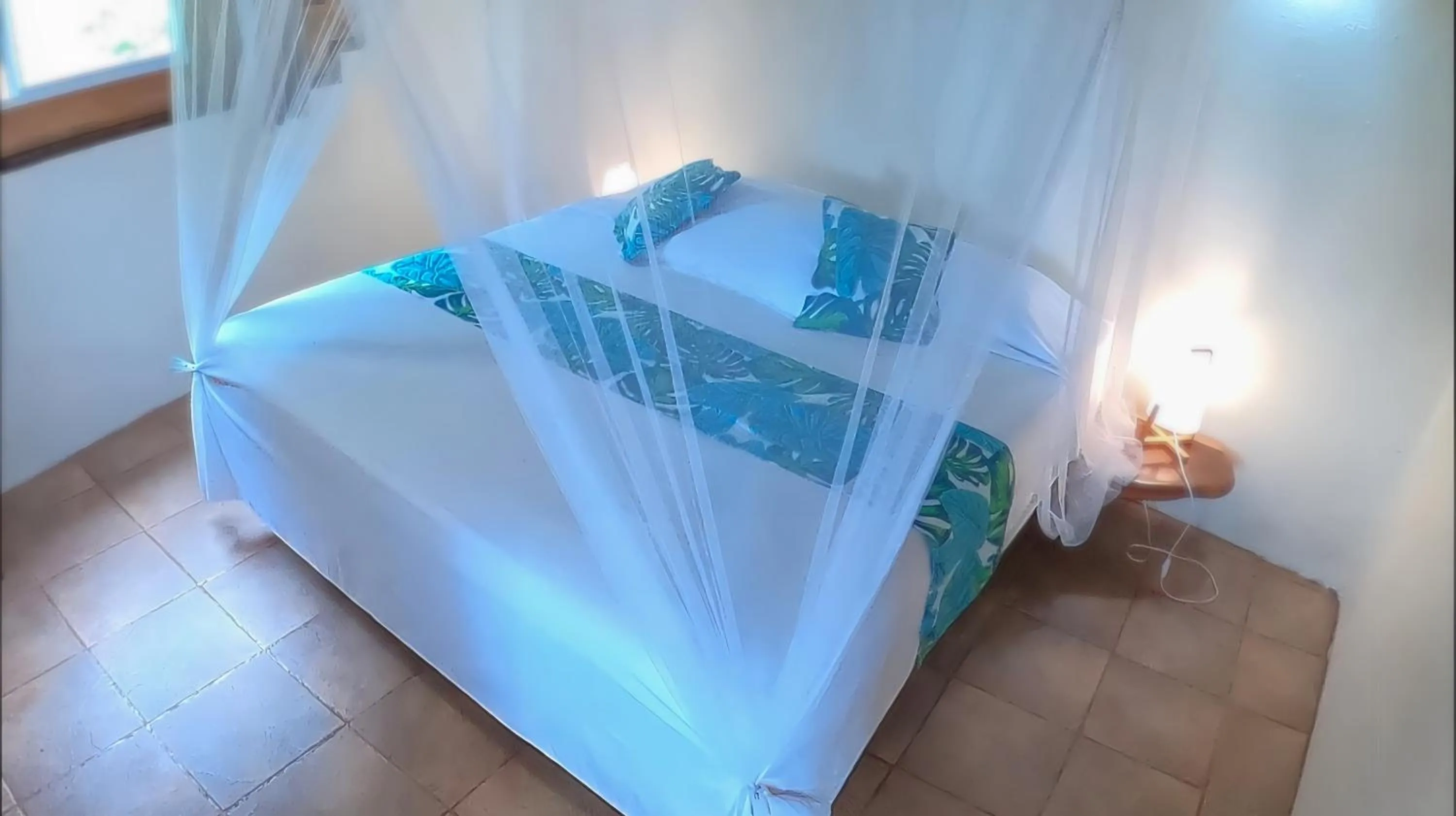 Bedroom, Bed in Fare Oviri Lodge