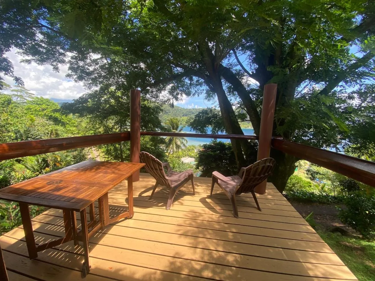 Kitchen or kitchenette in Fare Oviri Lodge