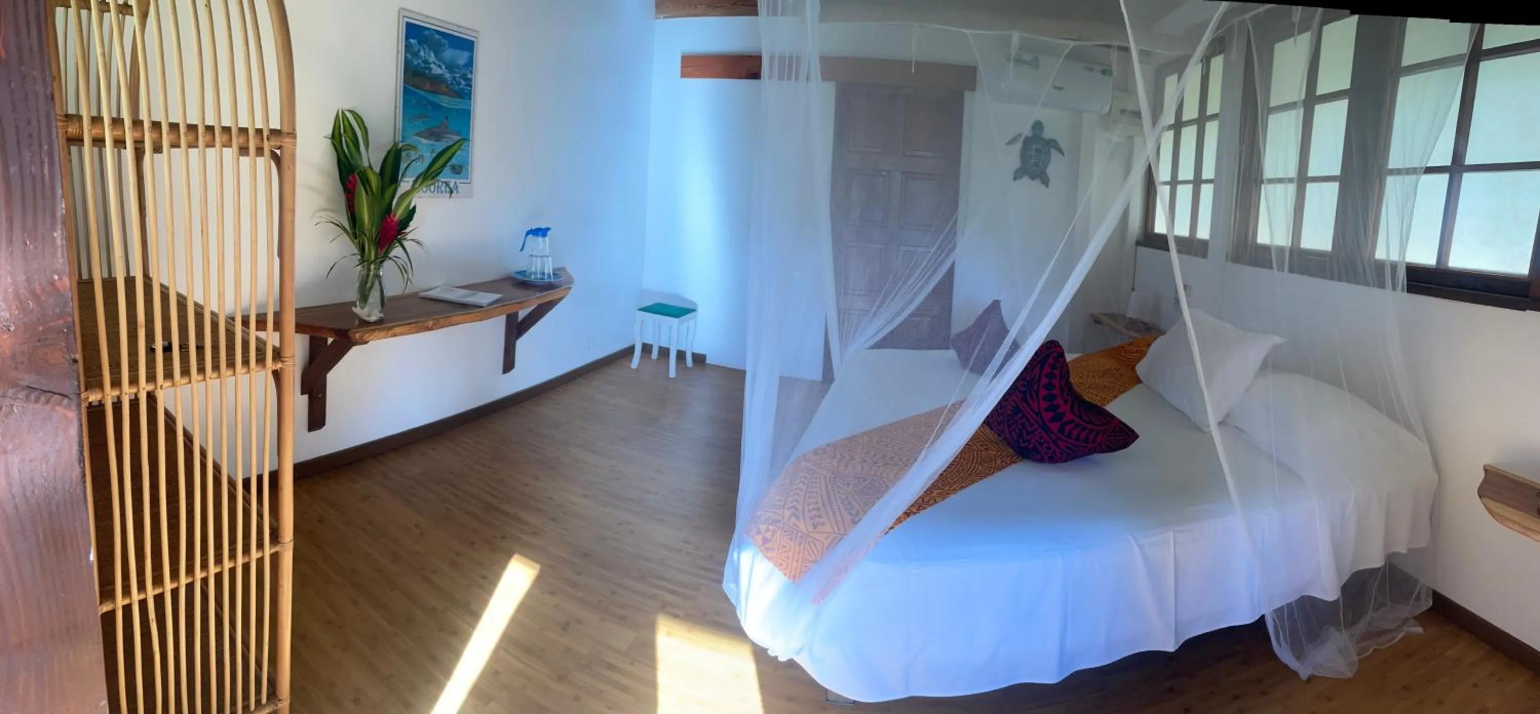 Bedroom, Bed in Fare Oviri Lodge