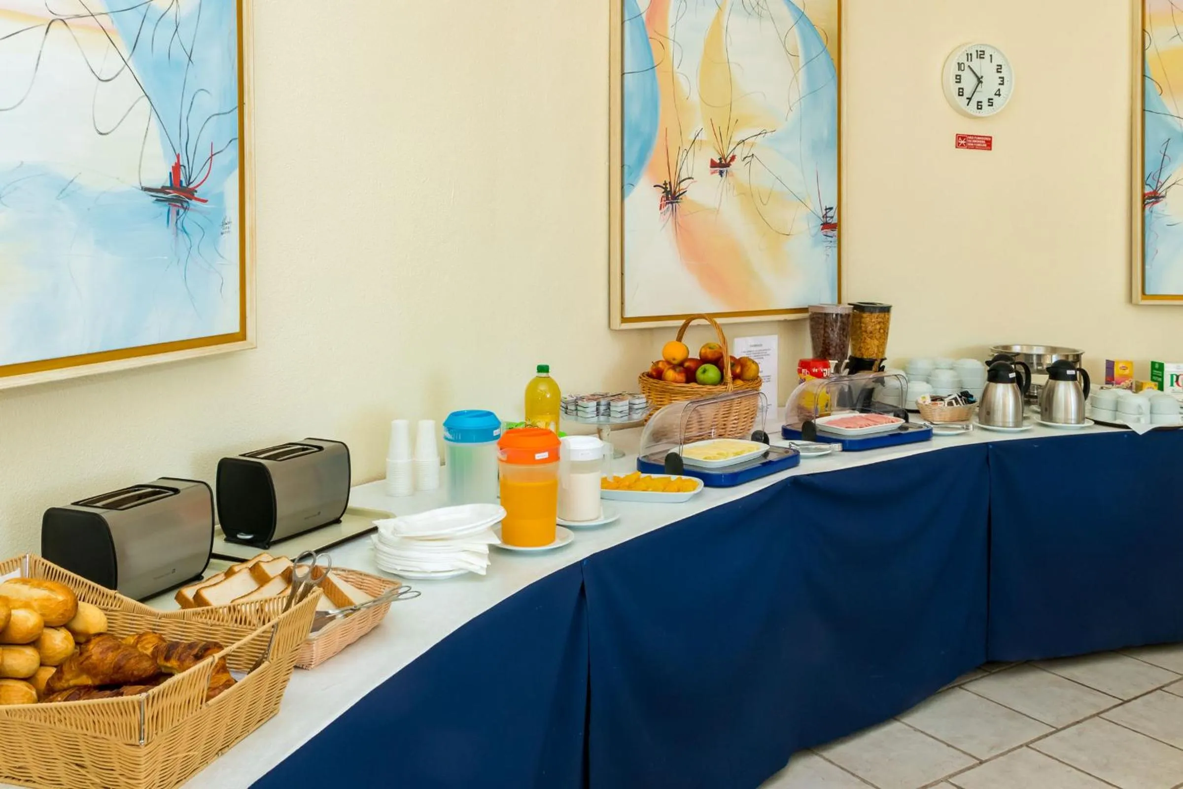 Food and drinks in Club Ouratlantico