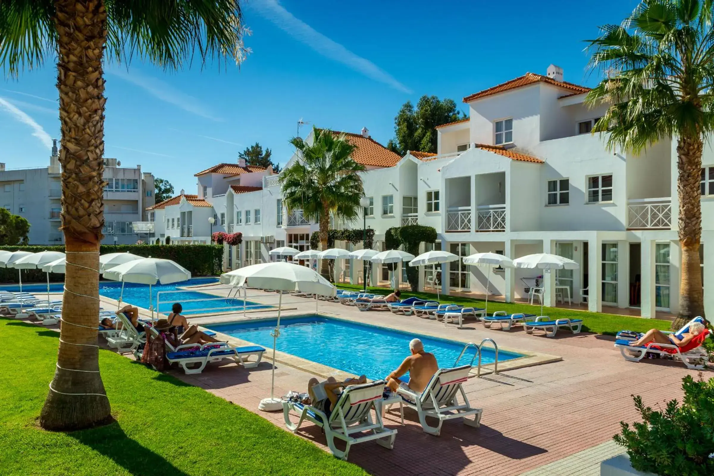 Property building in Club Ouratlantico Property building in Club Ouratlantico