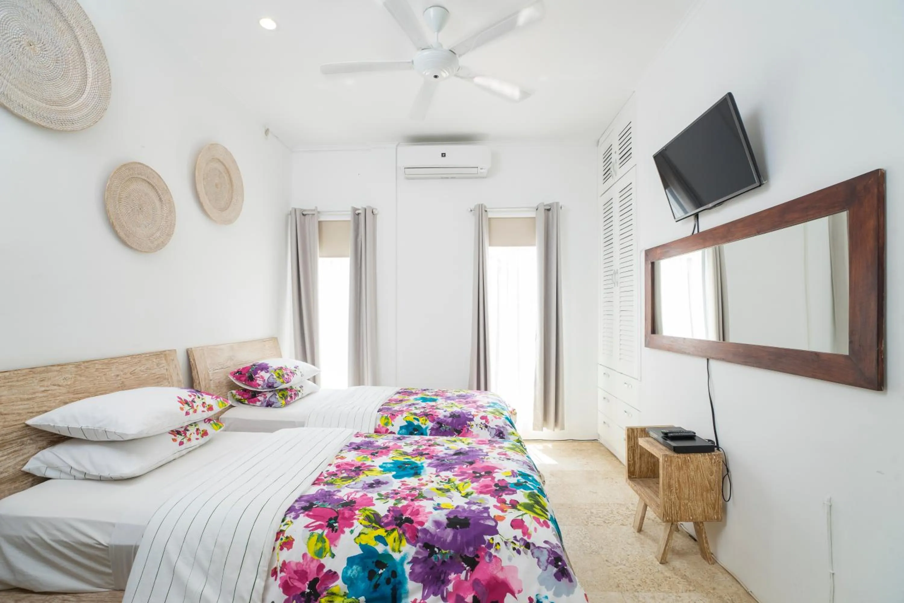 Bedroom, Bed in Beach Melati Apartments