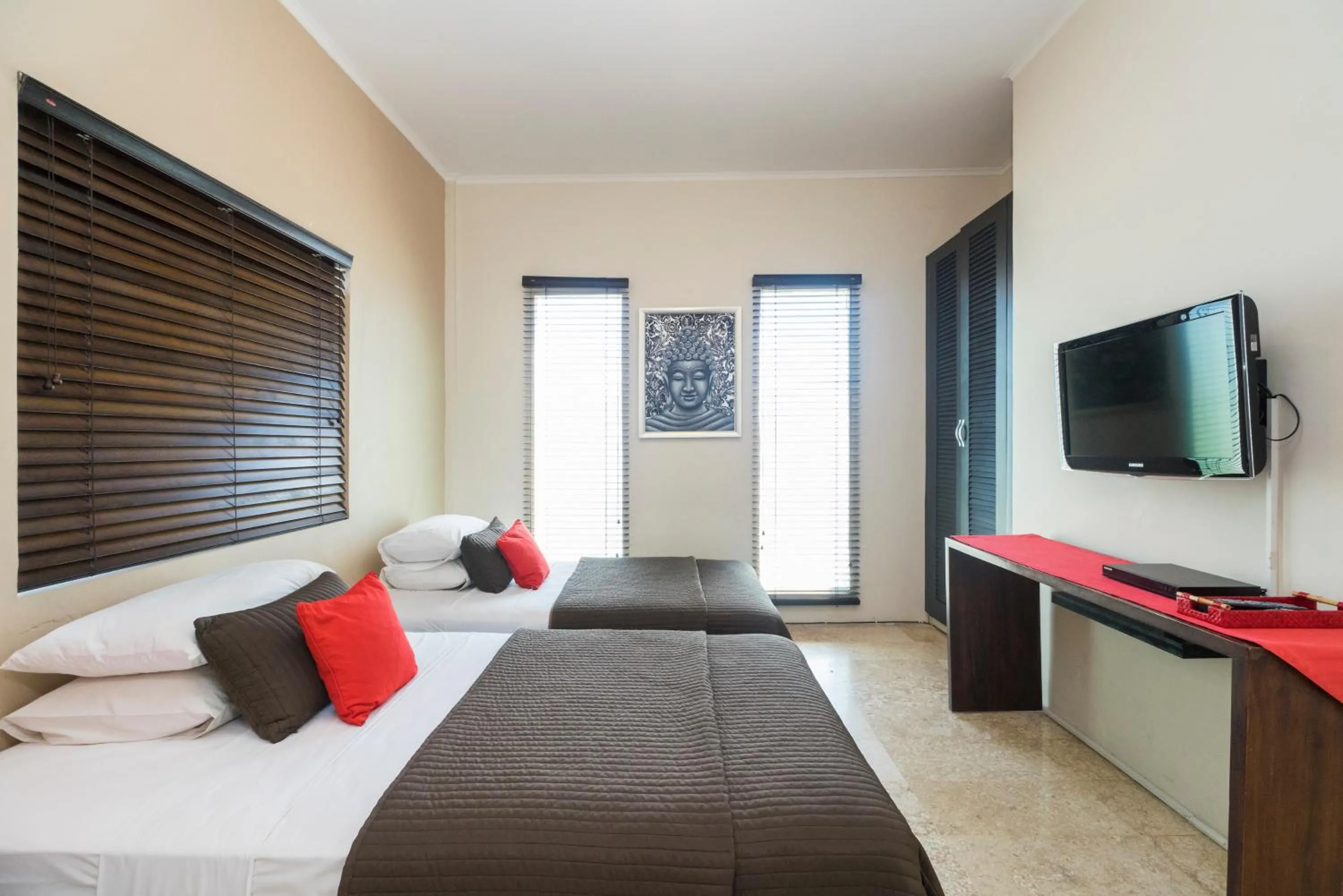 Bedroom, Bed in Beach Melati Apartments