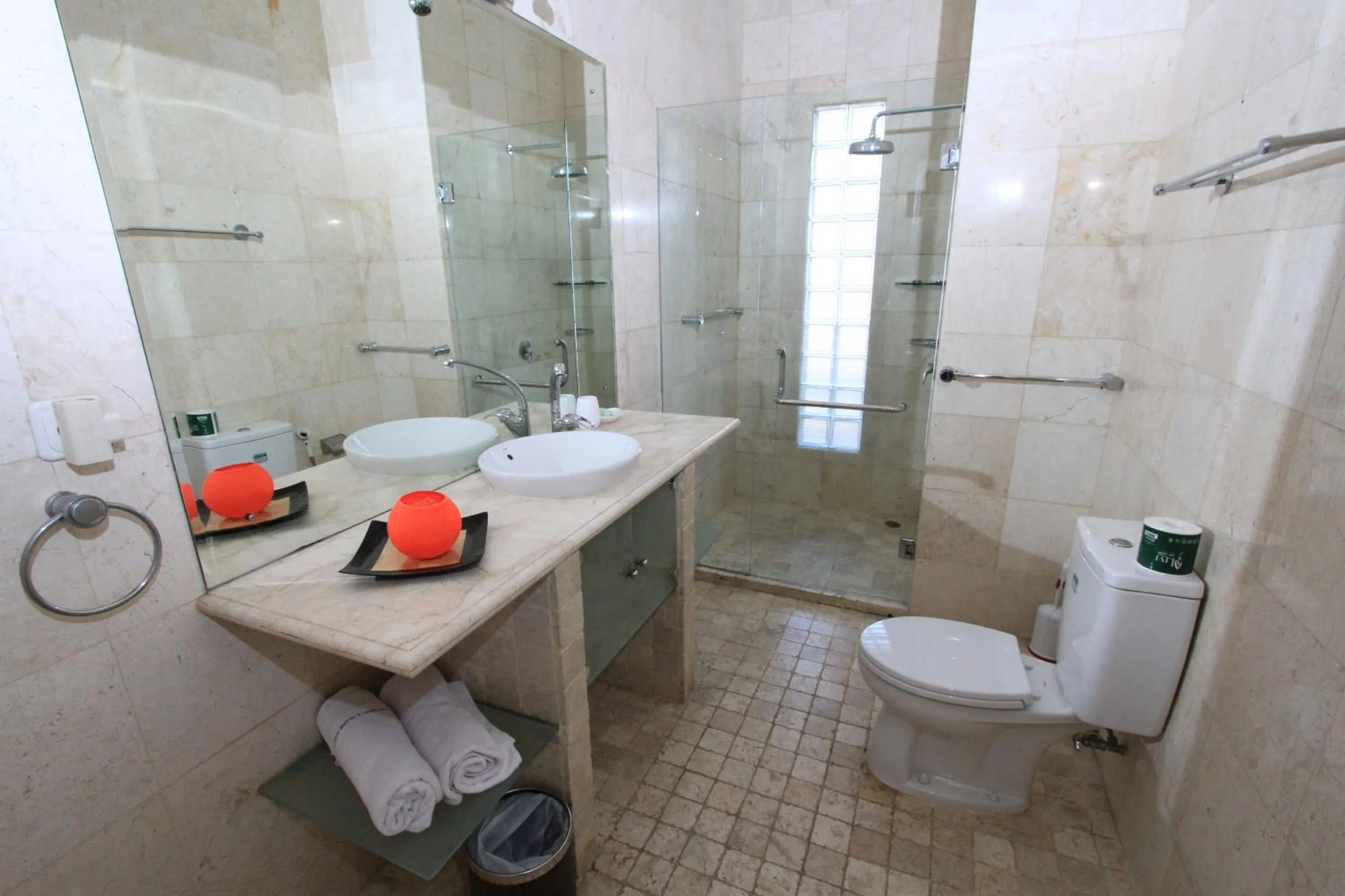 Bathroom in Beach Melati Apartments