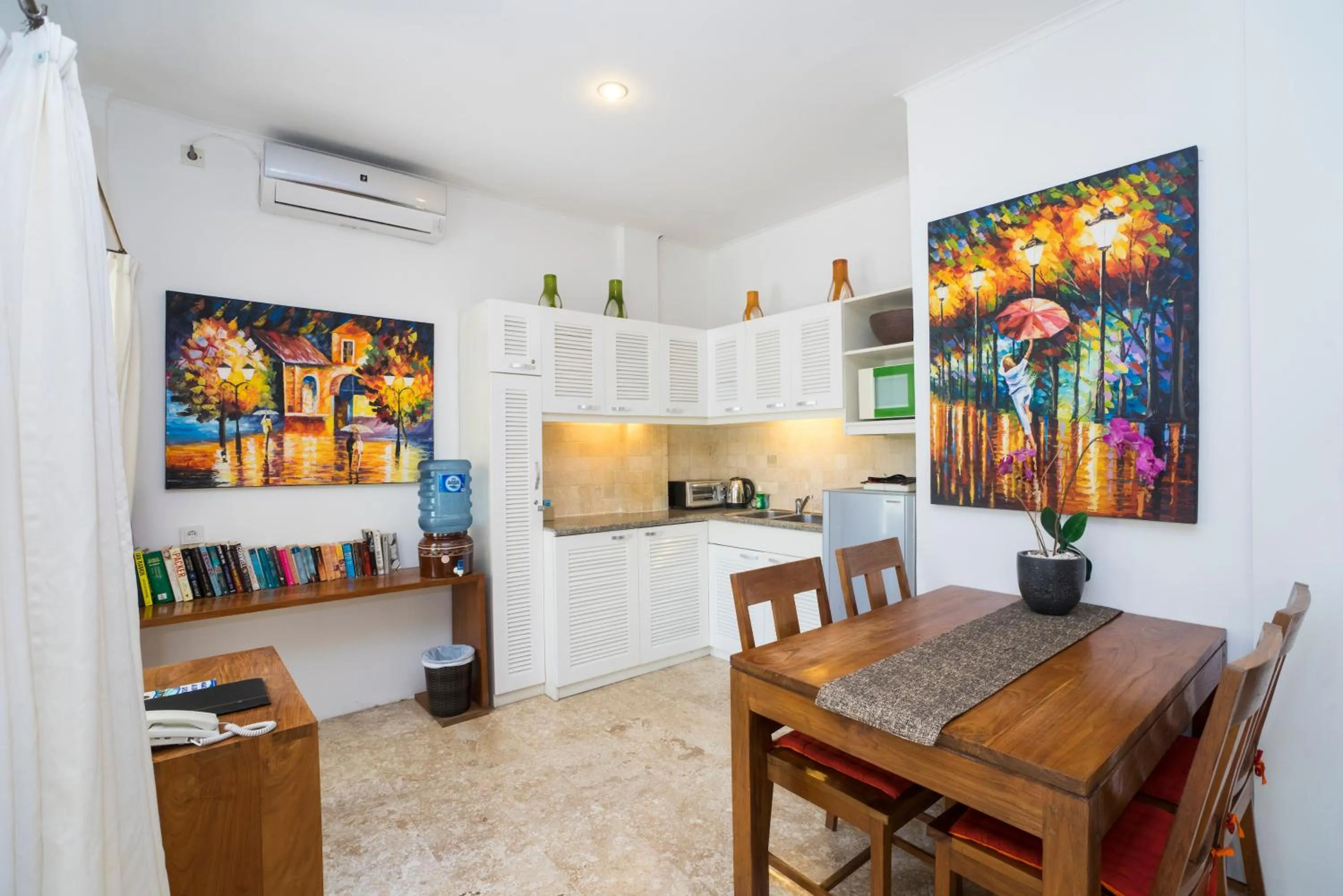 Kitchen or kitchenette in Beach Melati Apartments