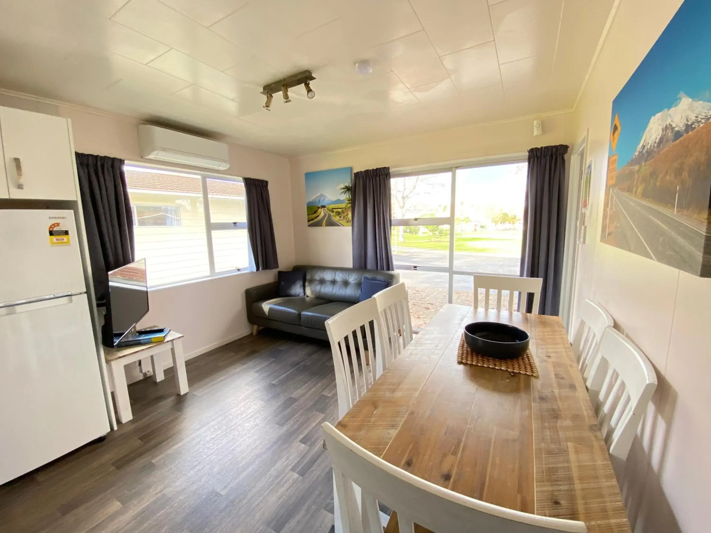 Two-Bedroom Apartment (5 Adults) in Whanganui River Top 10 Holiday Park Two-Bedroom Apartment (5 Adults) in Whanganui River Top 10 Holiday Park