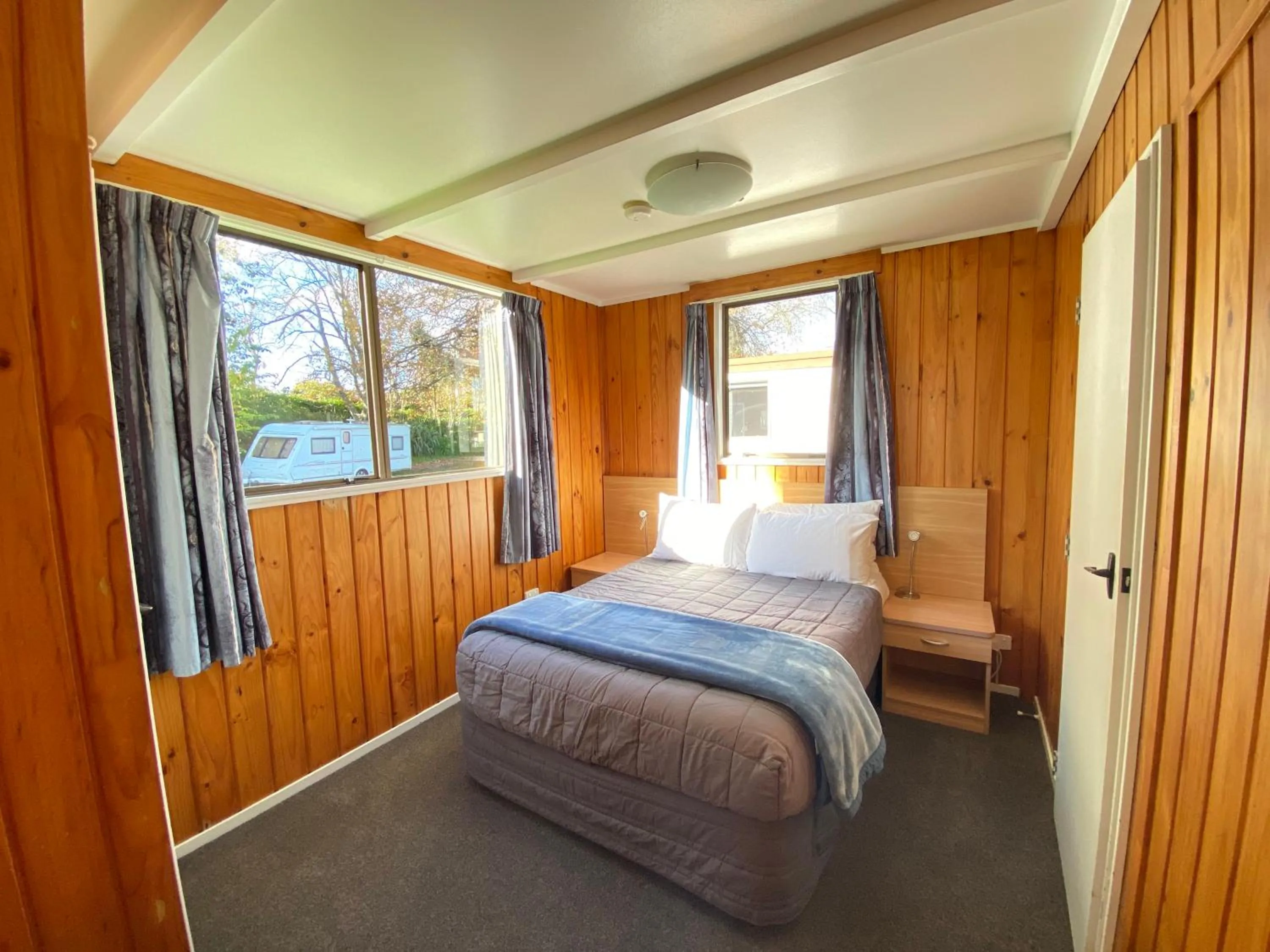 Bedroom, Bed in Whanganui River Top 10 Holiday Park