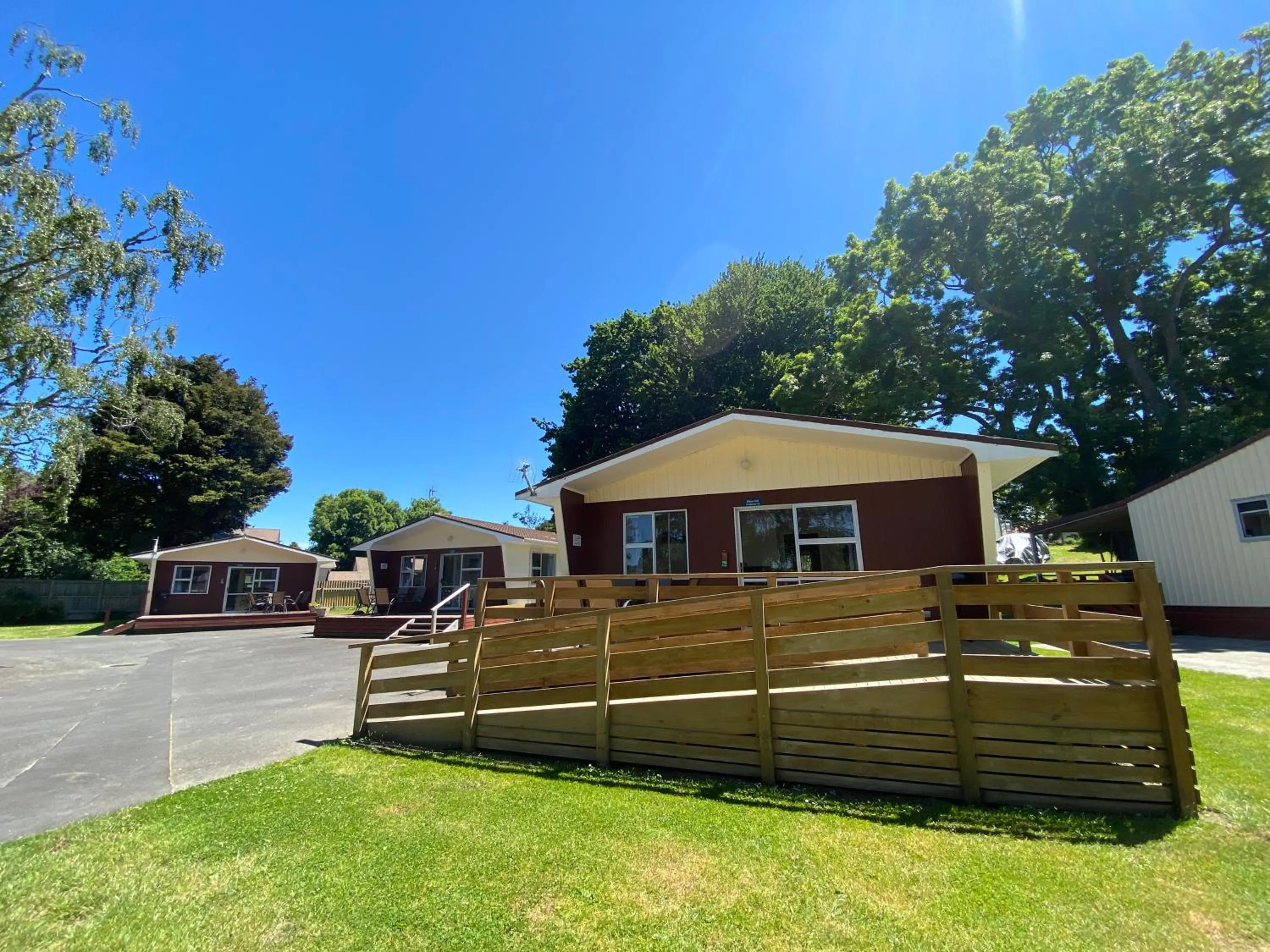 Patio in Whanganui River Top 10 Holiday Park