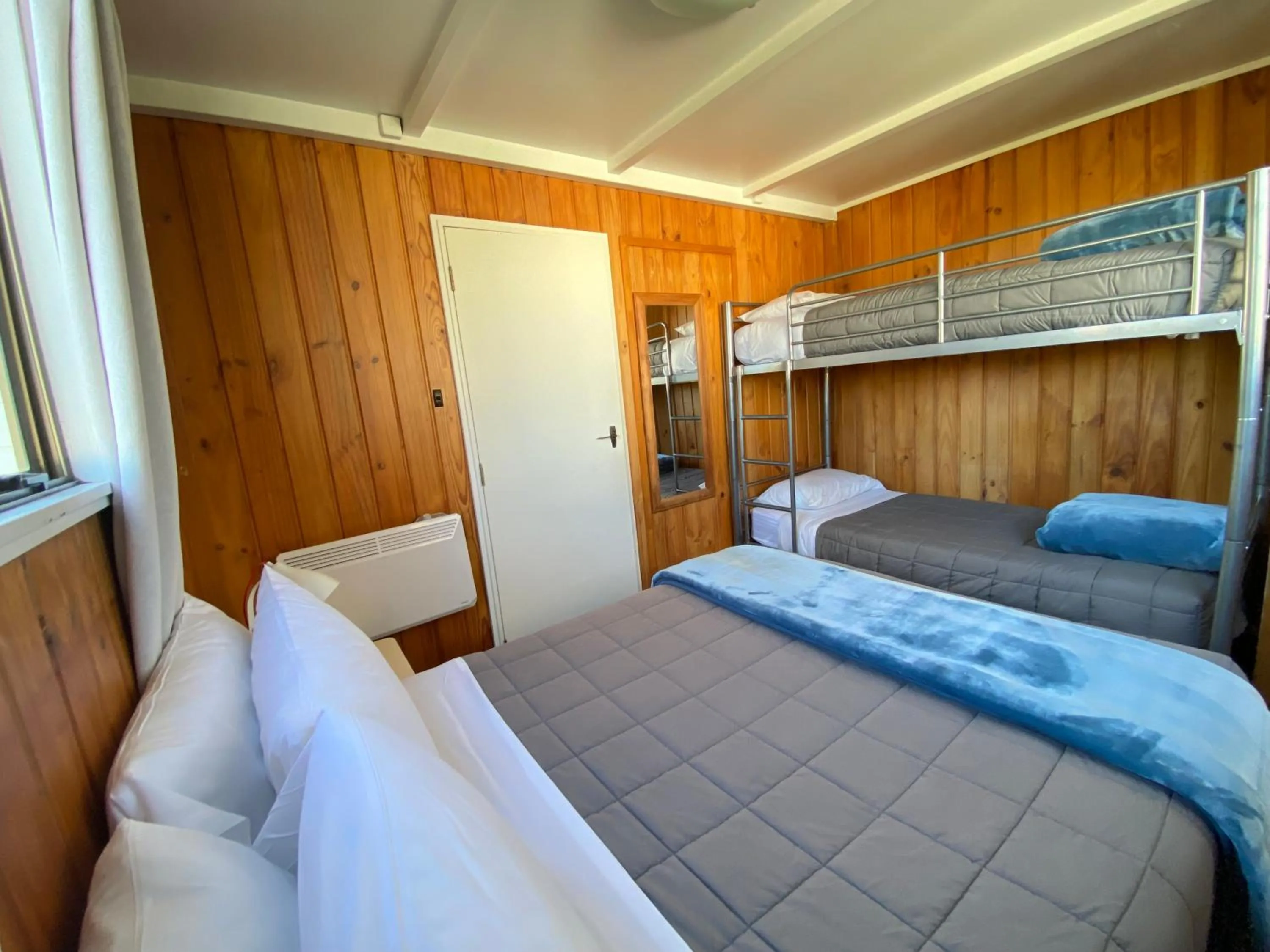 Bedroom, Bed in Whanganui River Top 10 Holiday Park