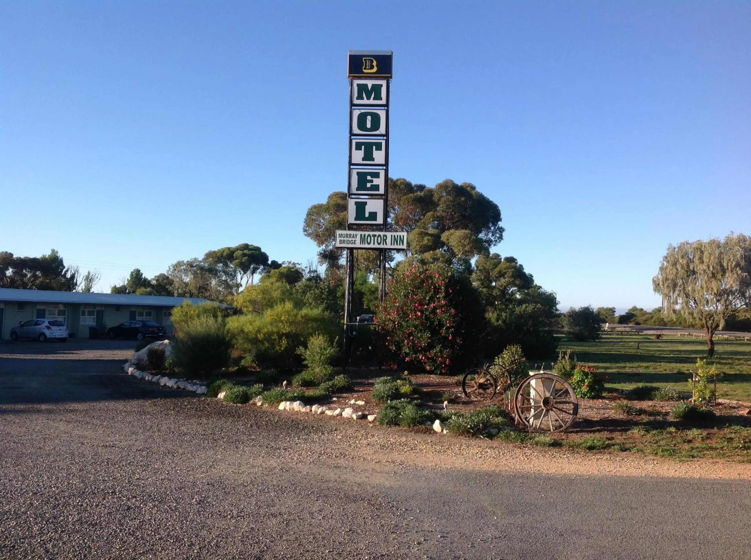 Facade/entrance in Murray Bridge Motor Inn