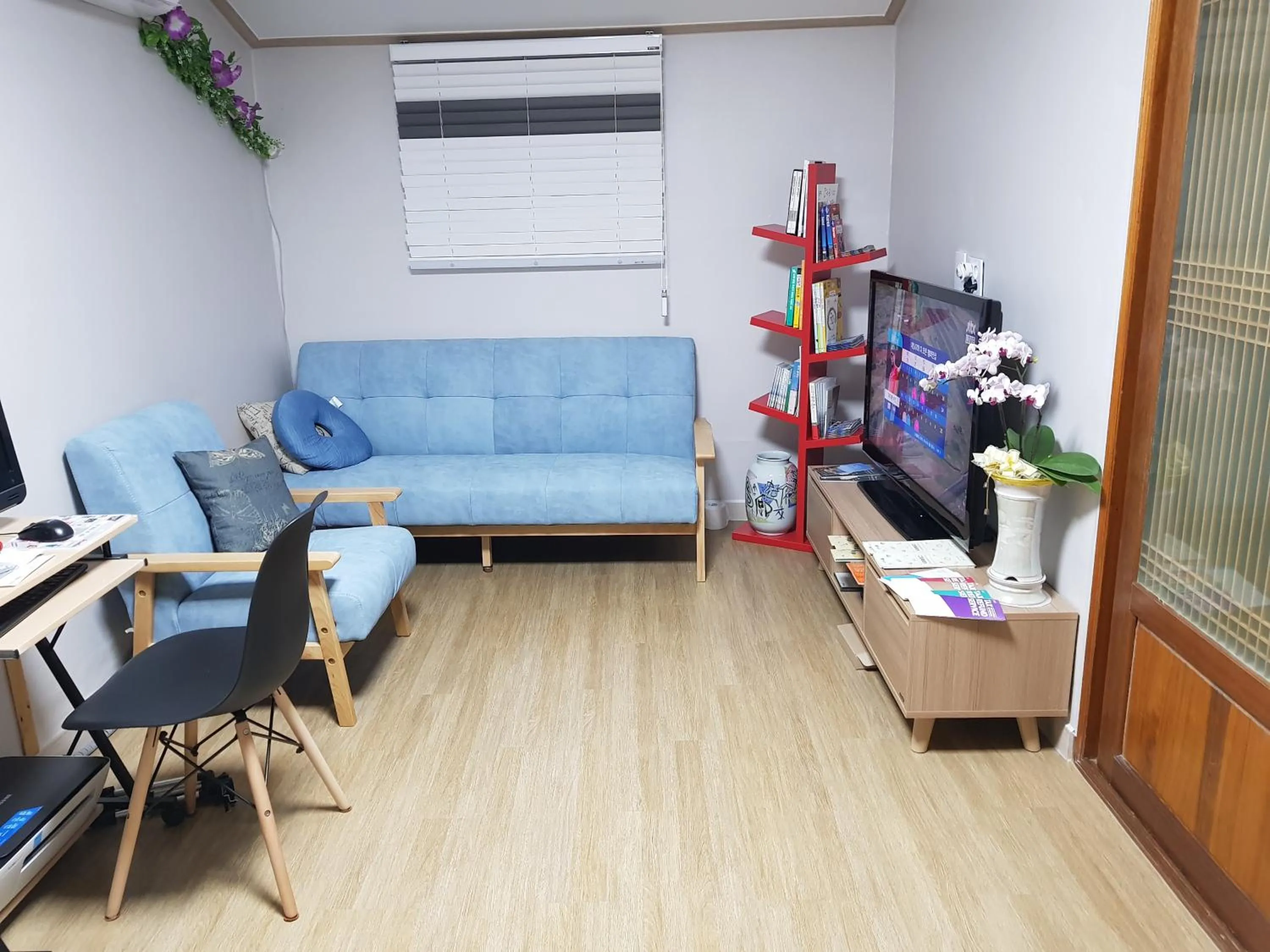 Communal lounge/ TV room in Dal Garam Guesthouse - 외국인 전용