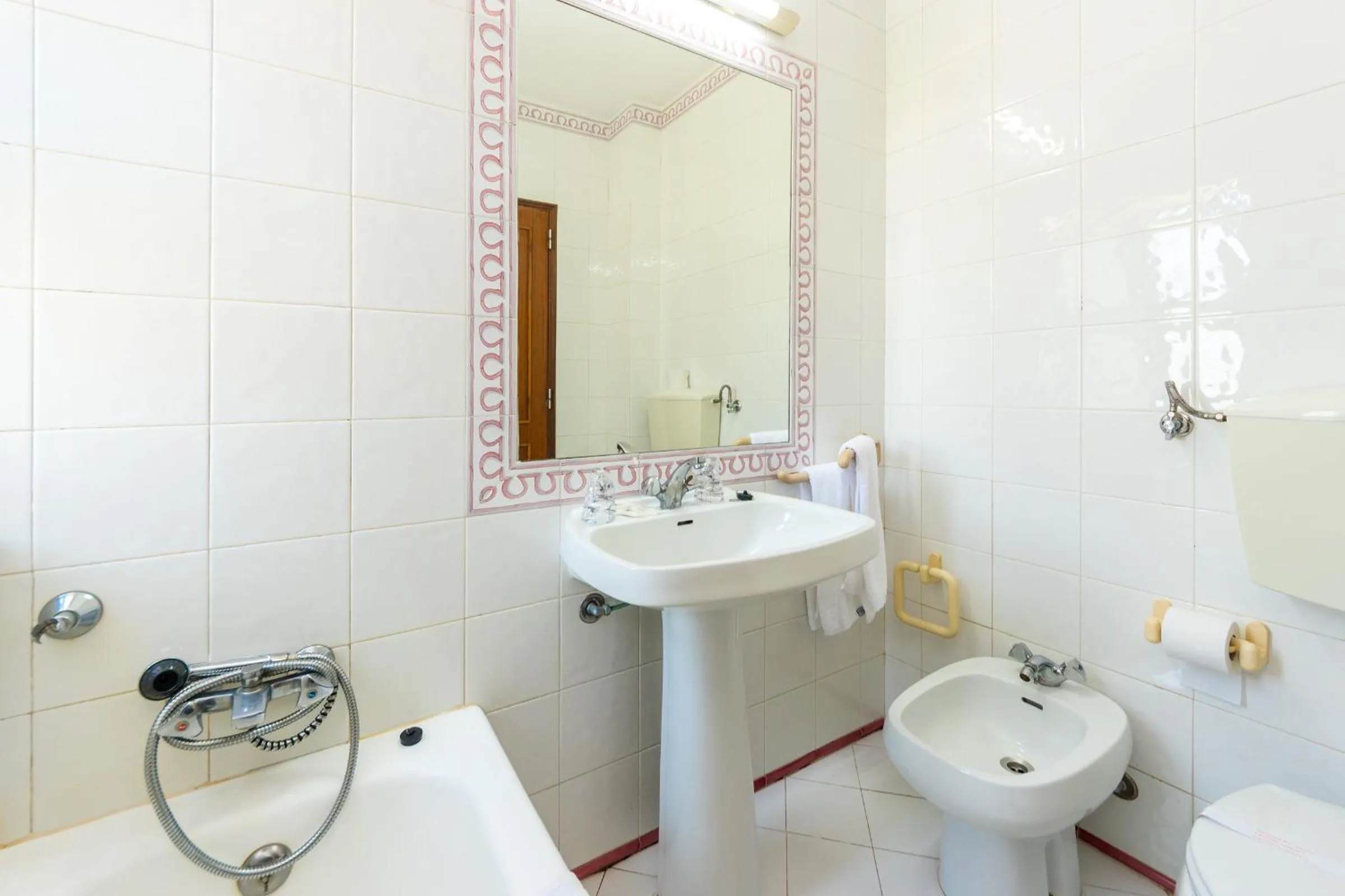 Bathroom in Hotel Mar A Vista