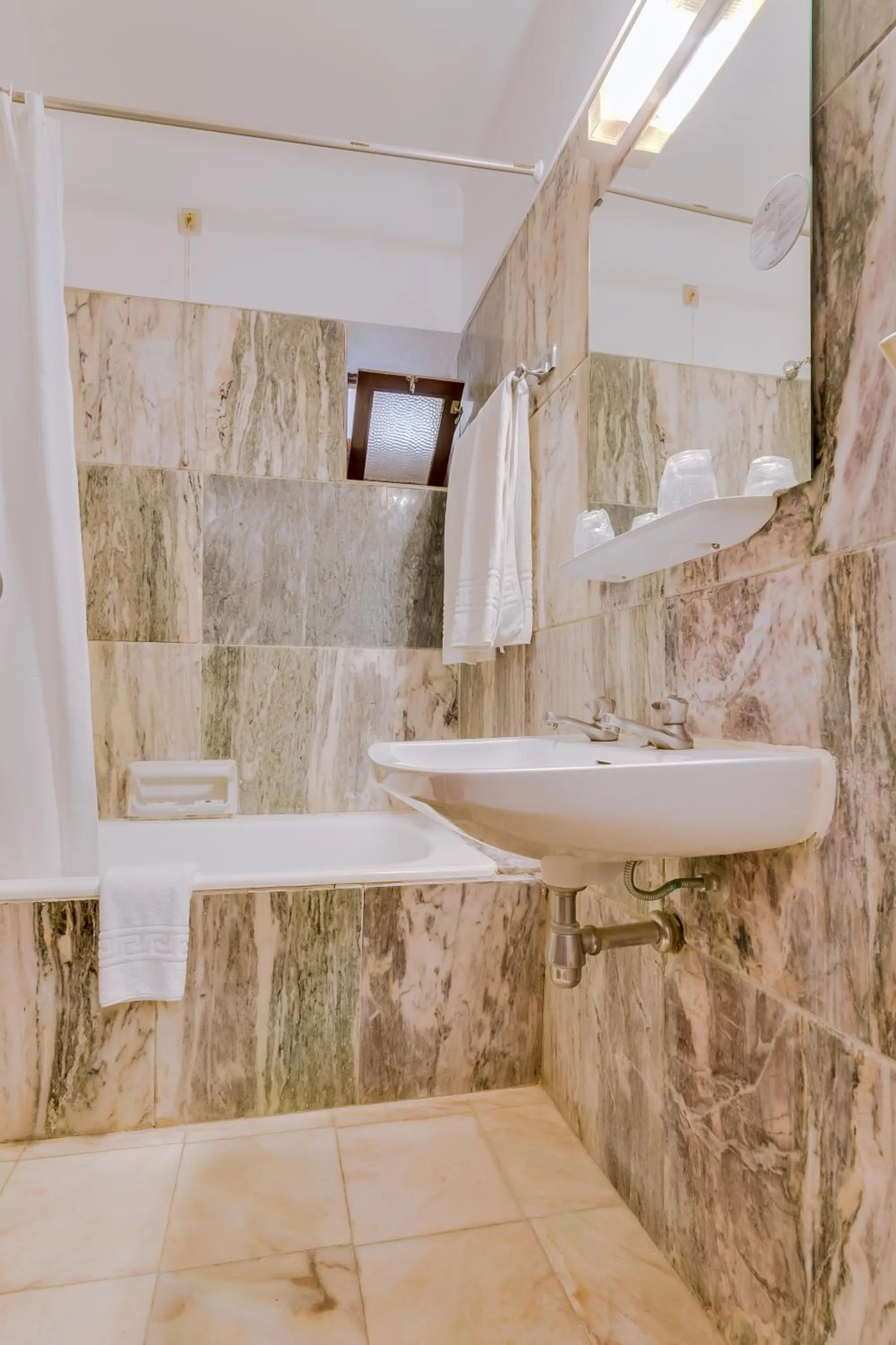 Toilet in Hotel Mar A Vista