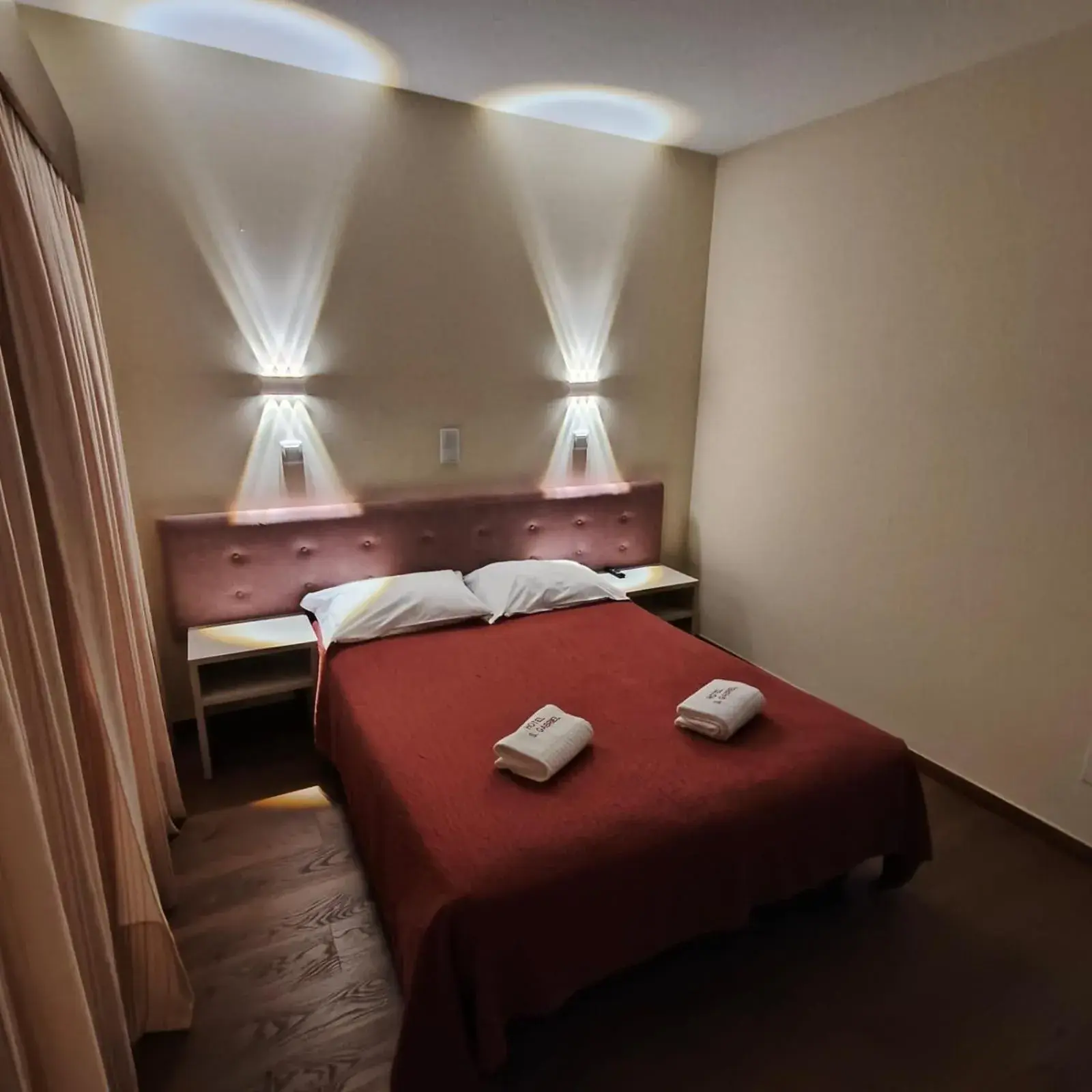 Bedroom, Bed in Hotel S. Gabriel Bedroom, Bed in Hotel S. Gabriel