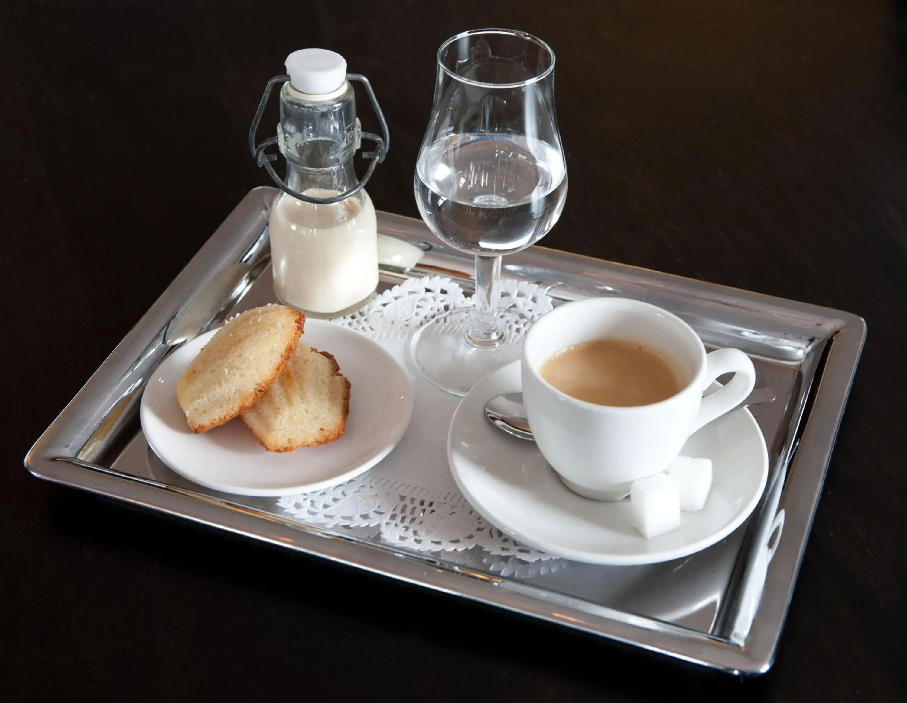 Food and drinks in Fletcher Hotel-Restaurant Duinzicht Food and drinks in Fletcher Hotel-Restaurant Duinzicht