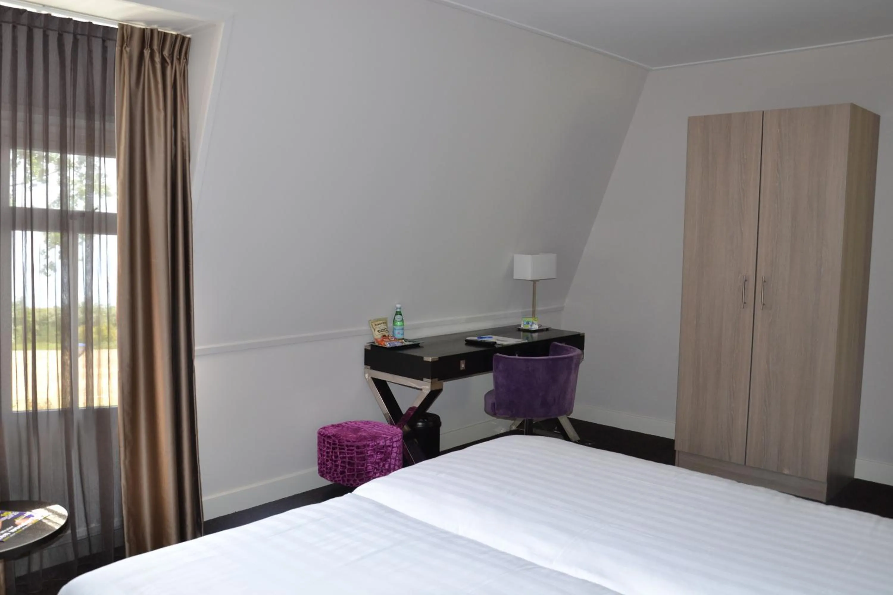 Bed in Fletcher Hotel-Restaurant Duinzicht