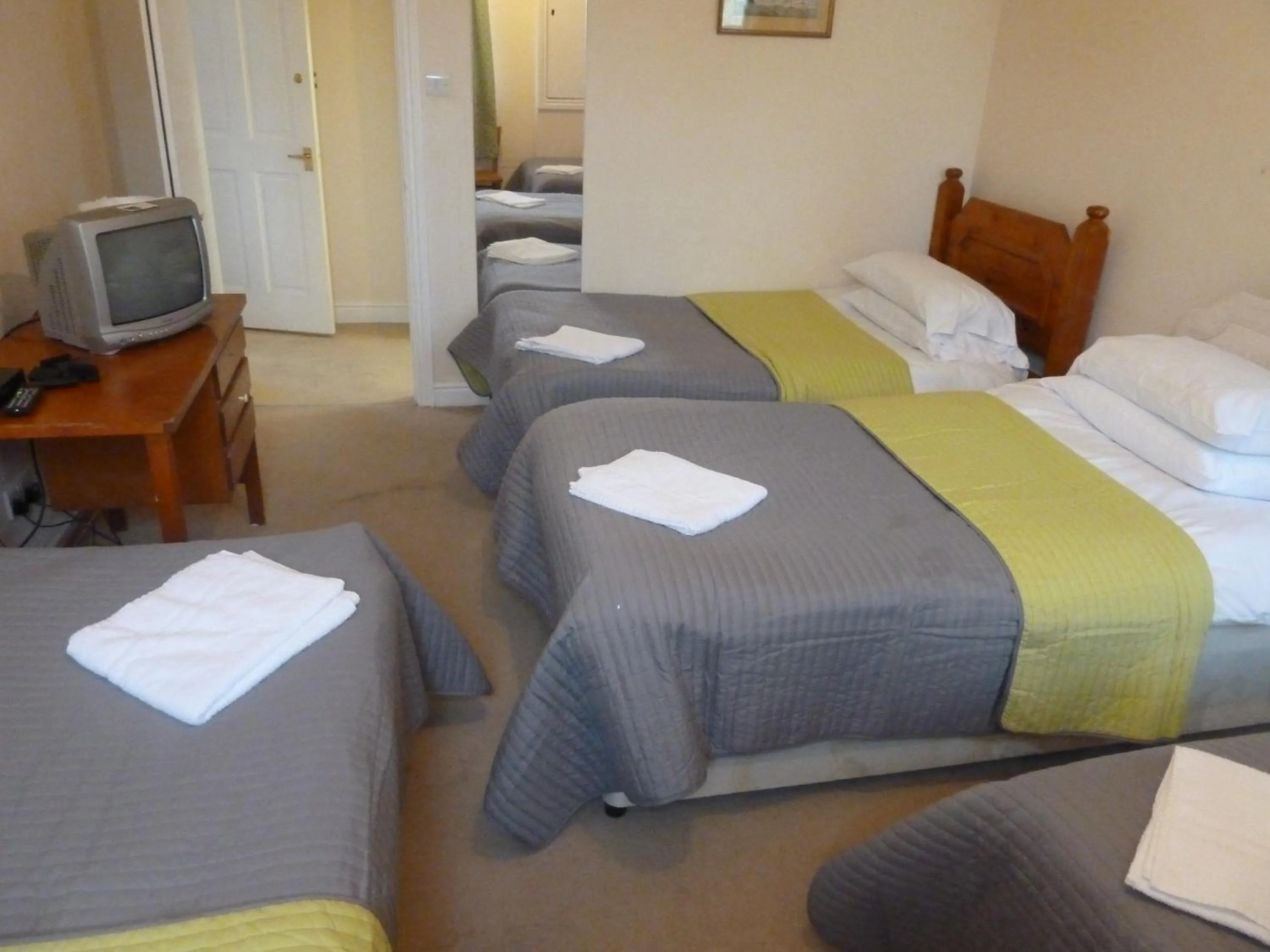 Bed in The Rathmore