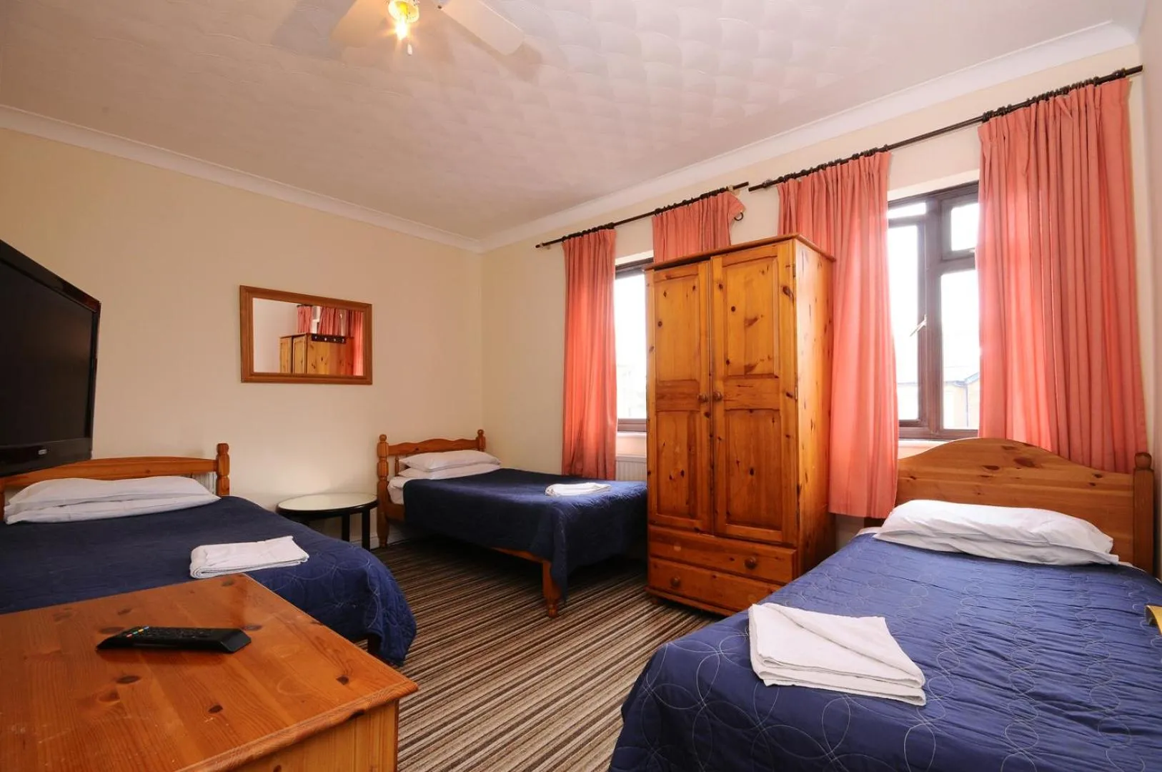 Property building, Bed in The Rathmore