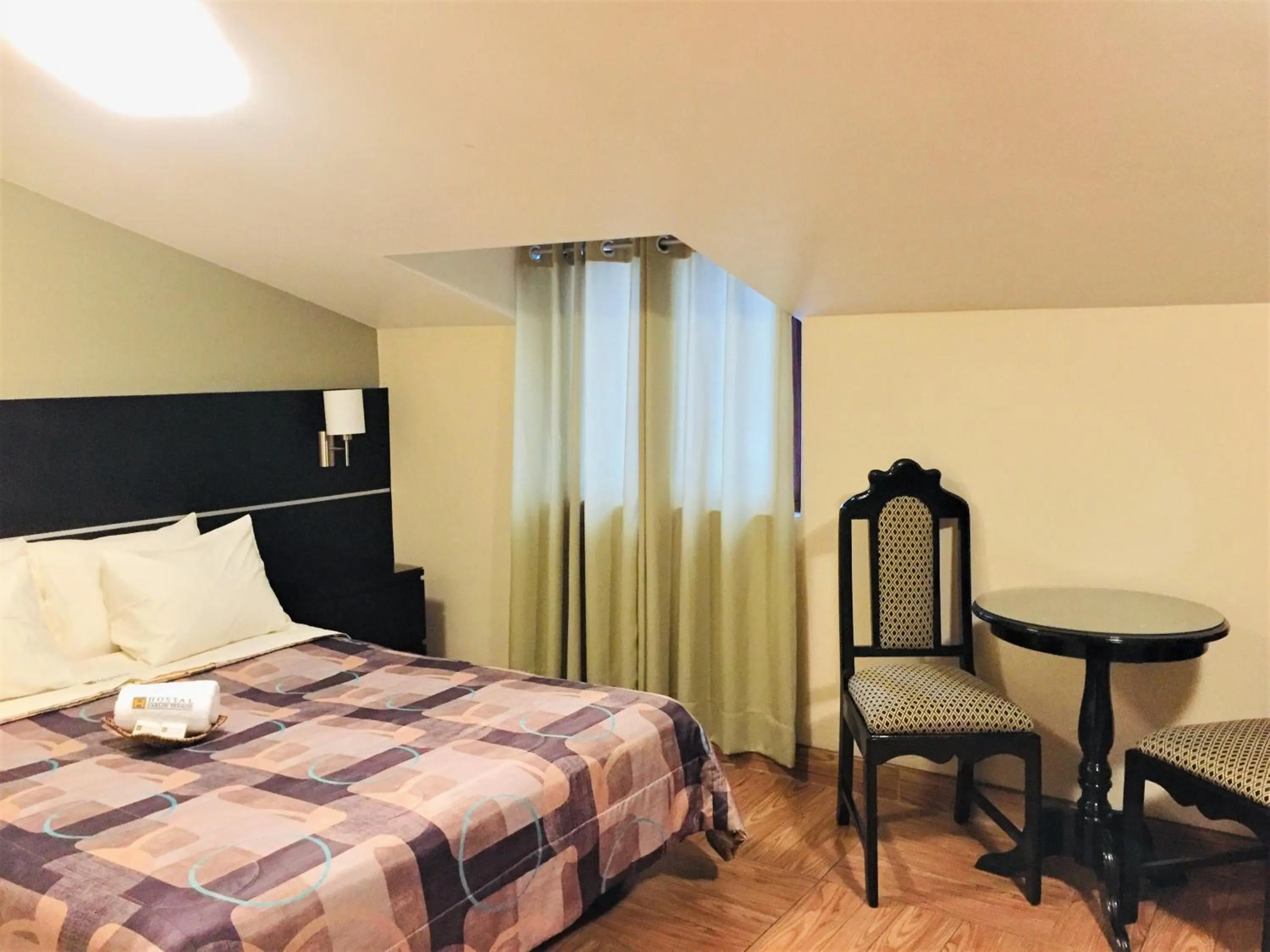 Hostal Carlos Tenaud