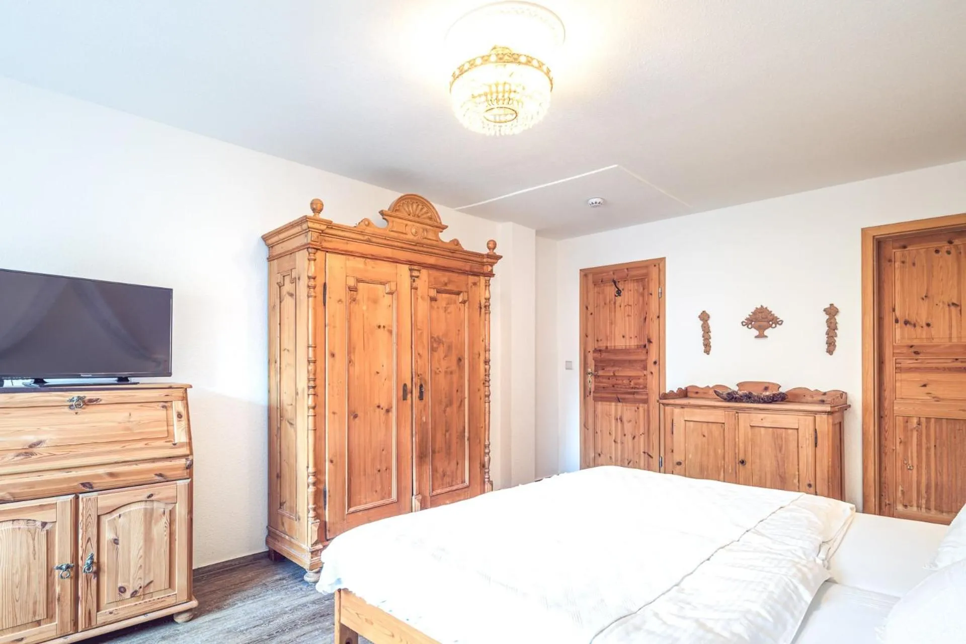 Photo of the whole room, Bed in Schloß Destille