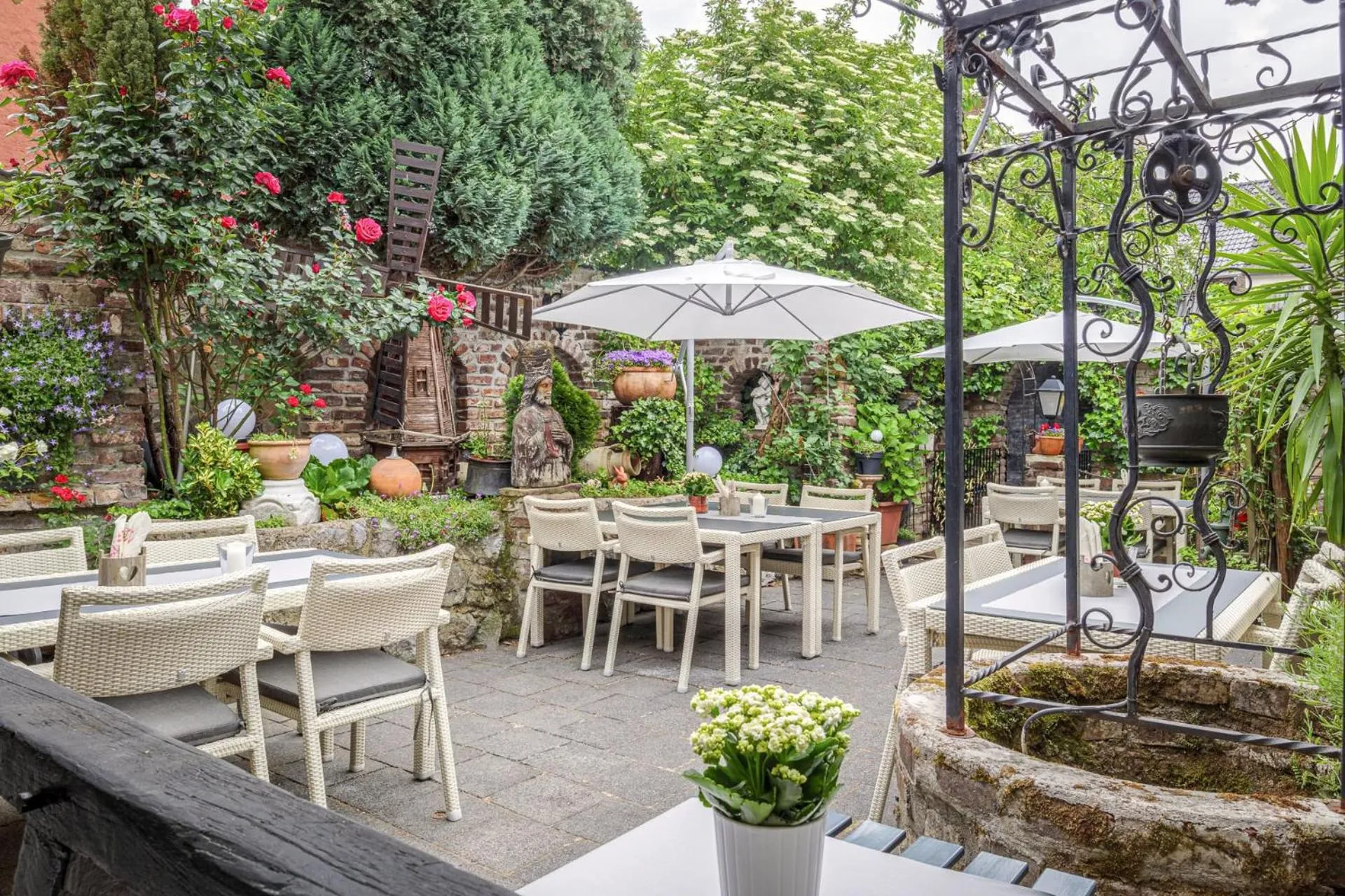Patio in Schloß Destille