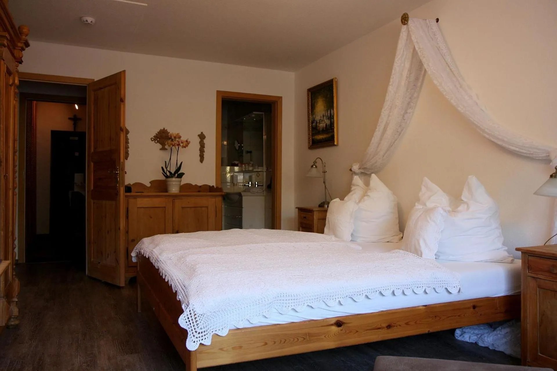 Photo of the whole room, Bed in Schloß Destille