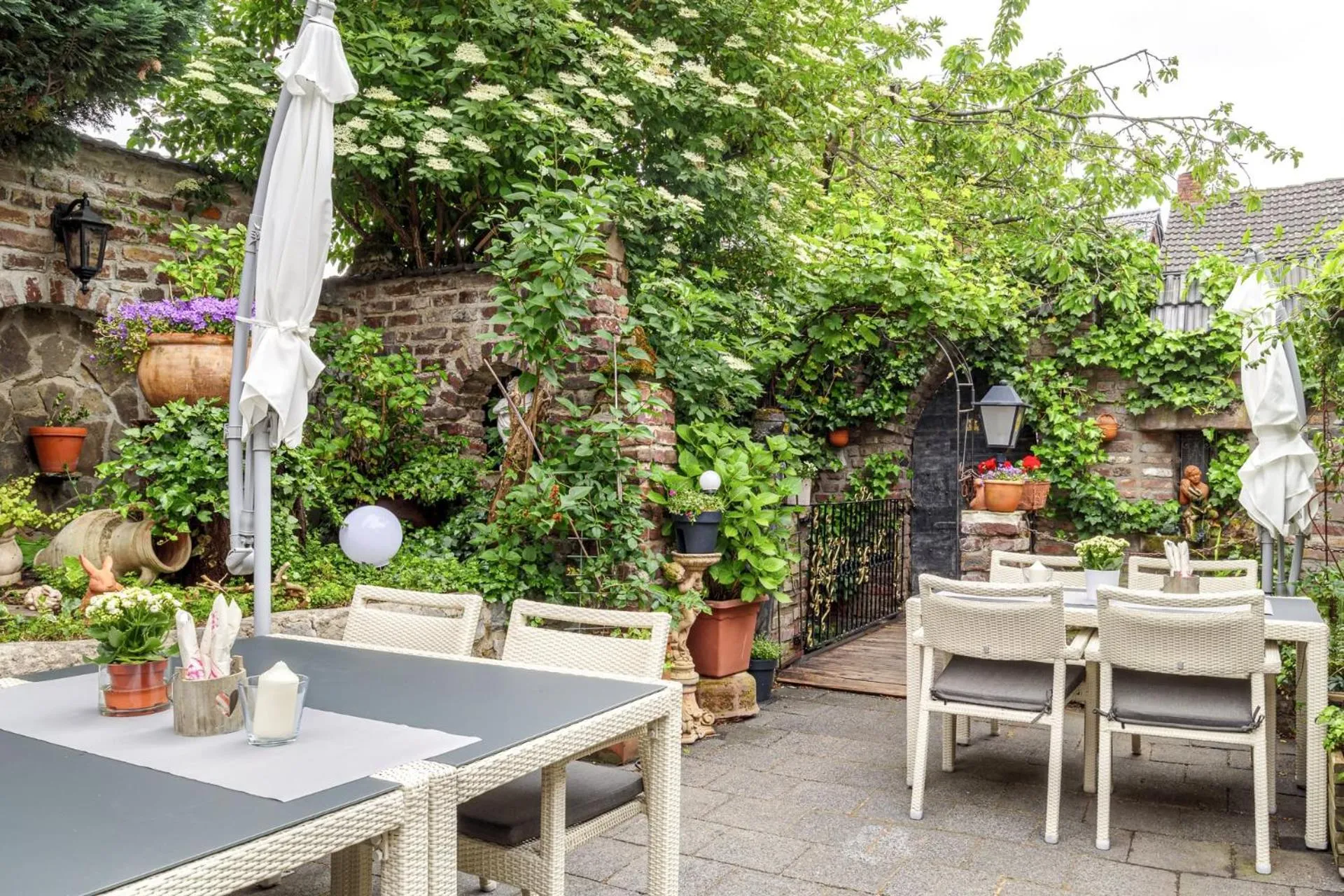 Patio in Schloß Destille
