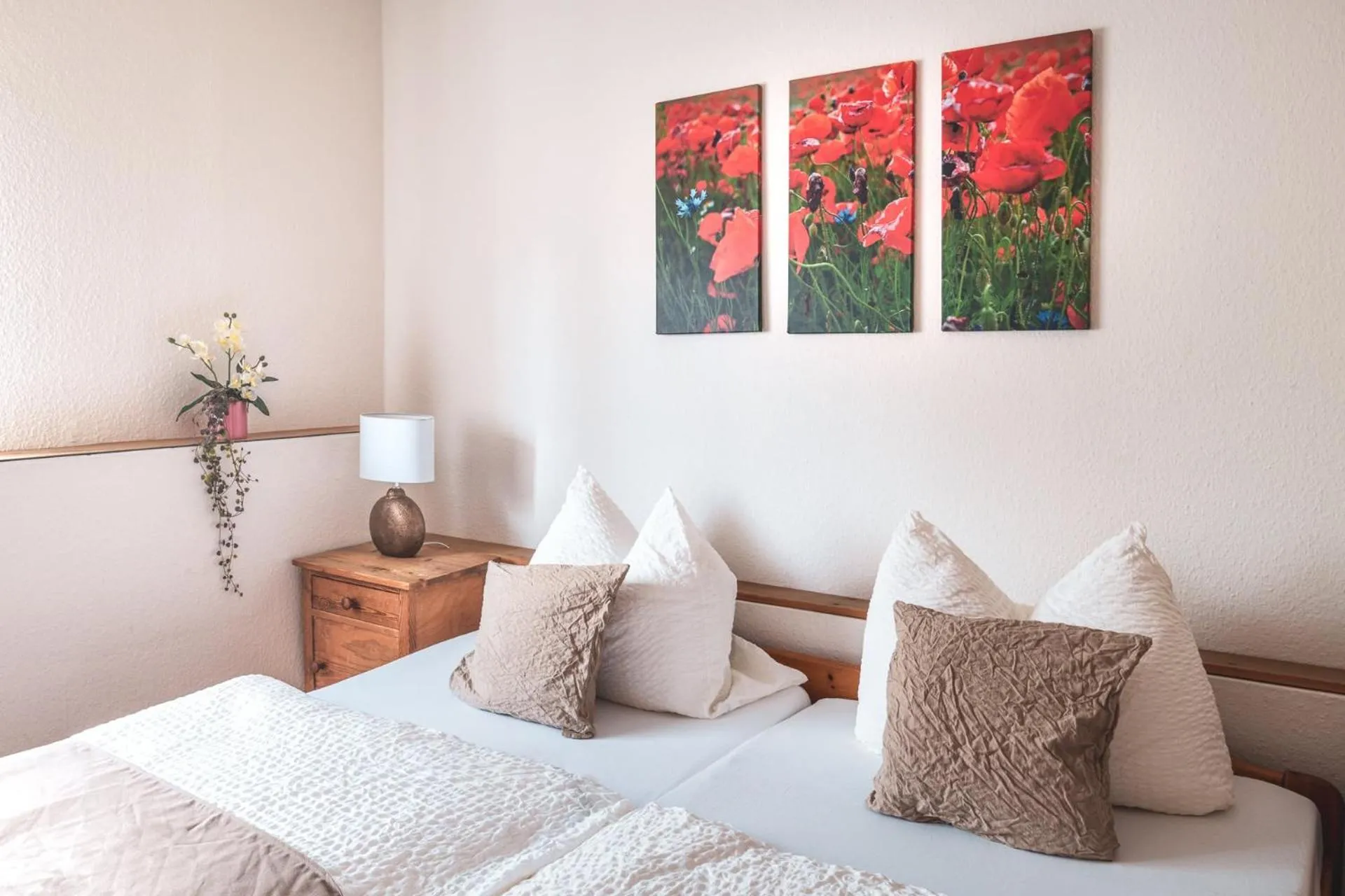 Photo of the whole room, Bed in Schloß Destille
