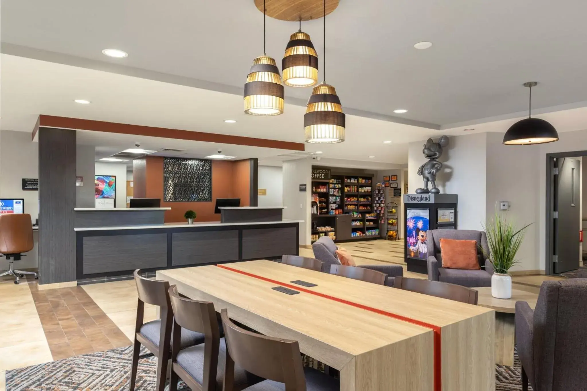 Property building in Candlewood Suites Anaheim - Resort Area by IHG Property building in Candlewood Suites Anaheim - Resort Area by IHG