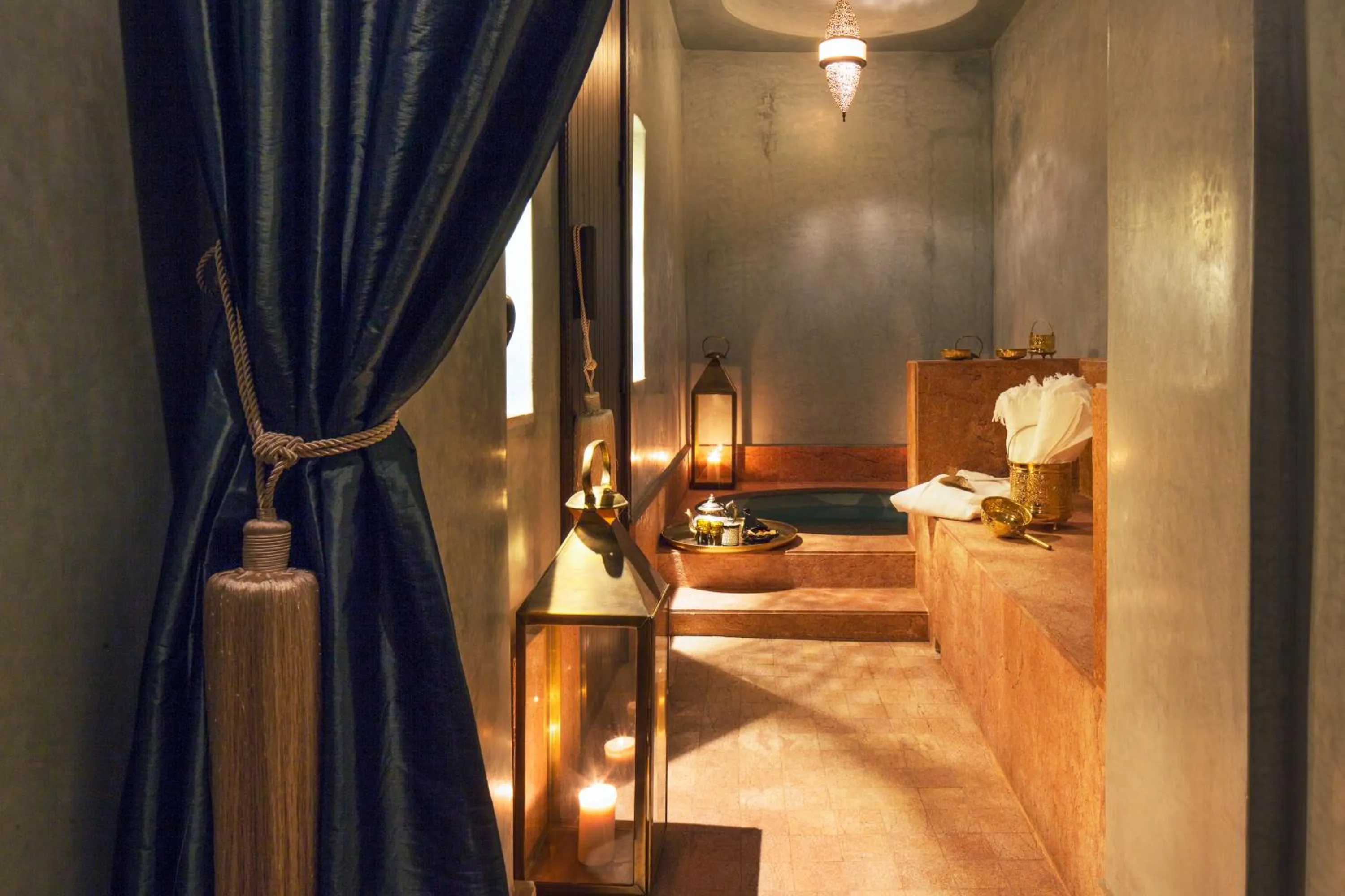 Massage in Dar Kandi