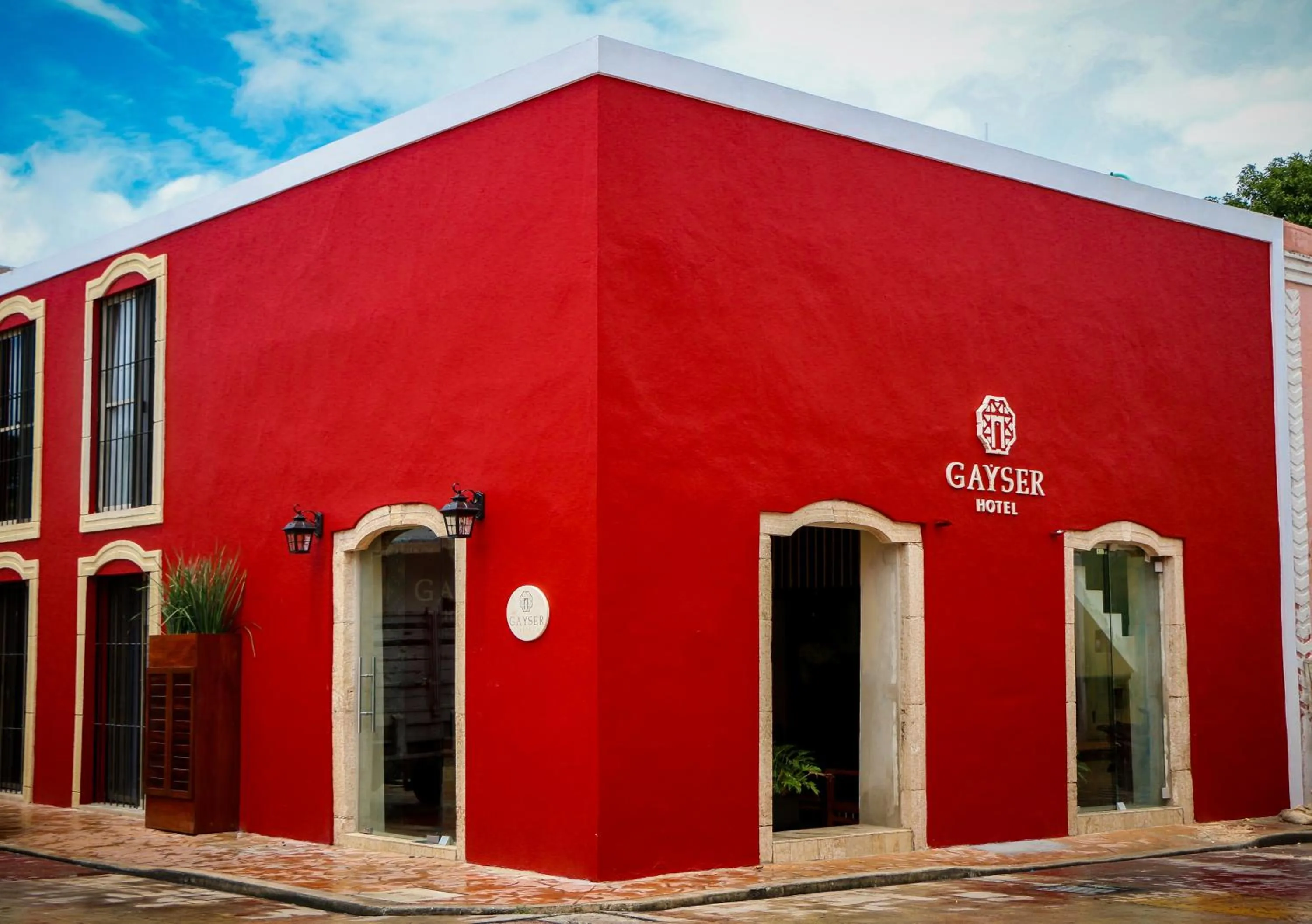 Property building in Hotel Gayser