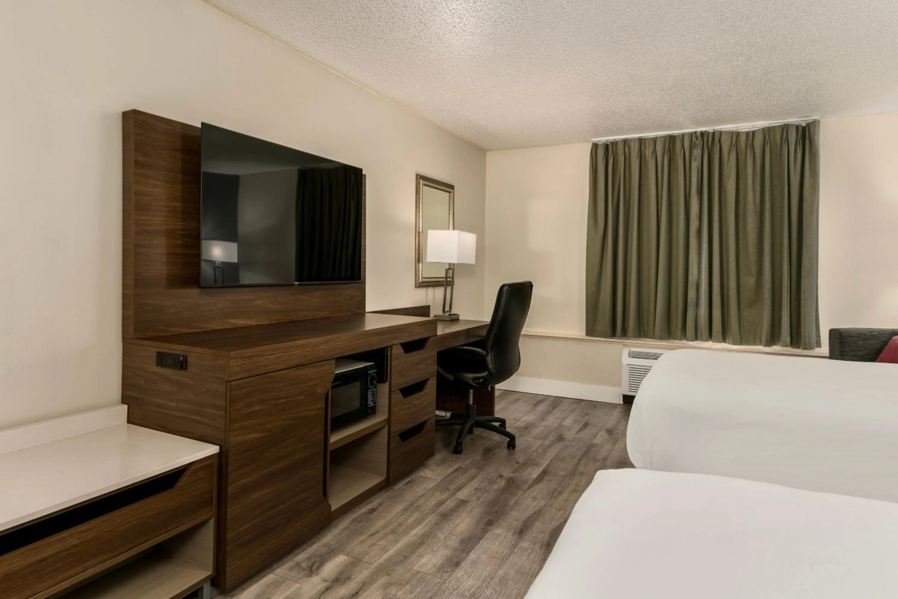 Bed in Red Lion Hotel Pocatello