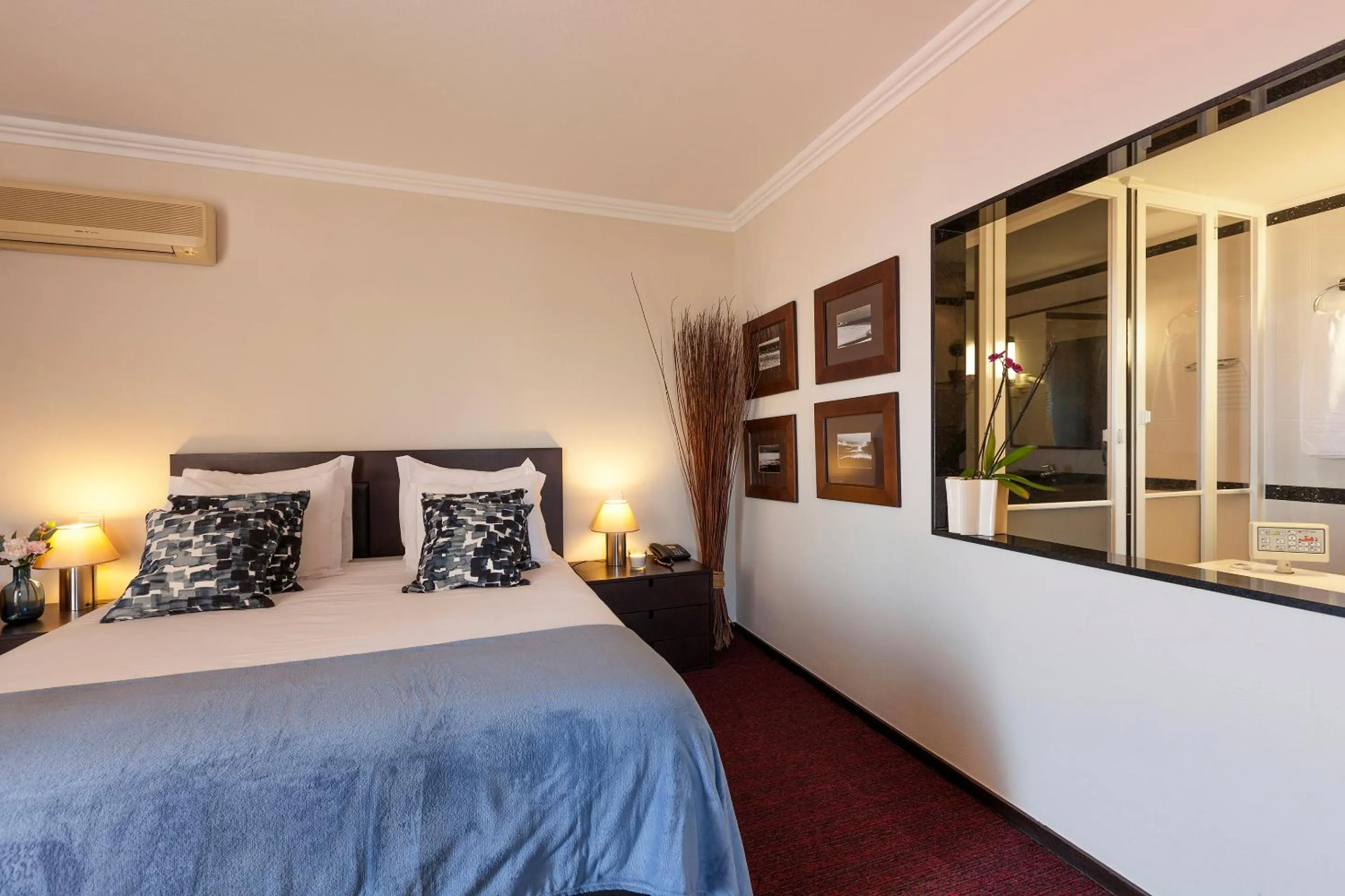 Bed in Carcavelos Beach Hotel