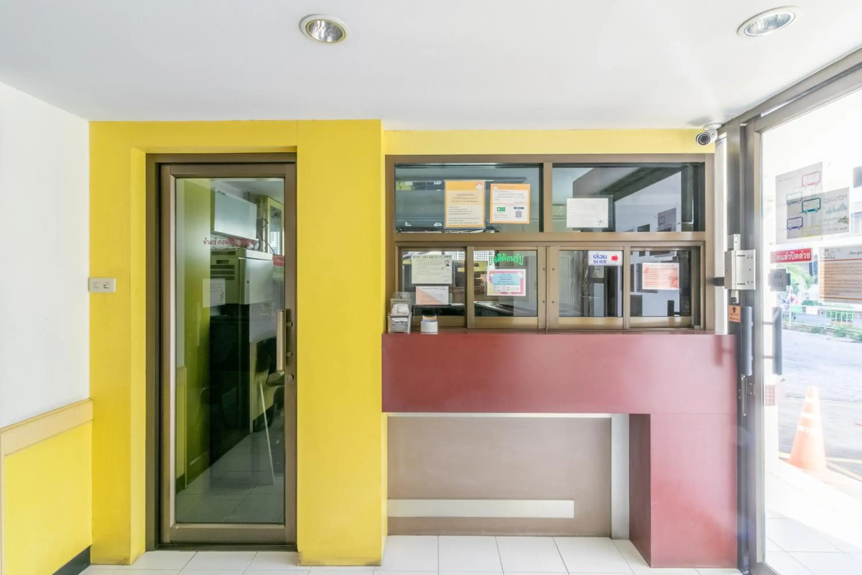 Living room in MS Mansion Living room in MS Mansion