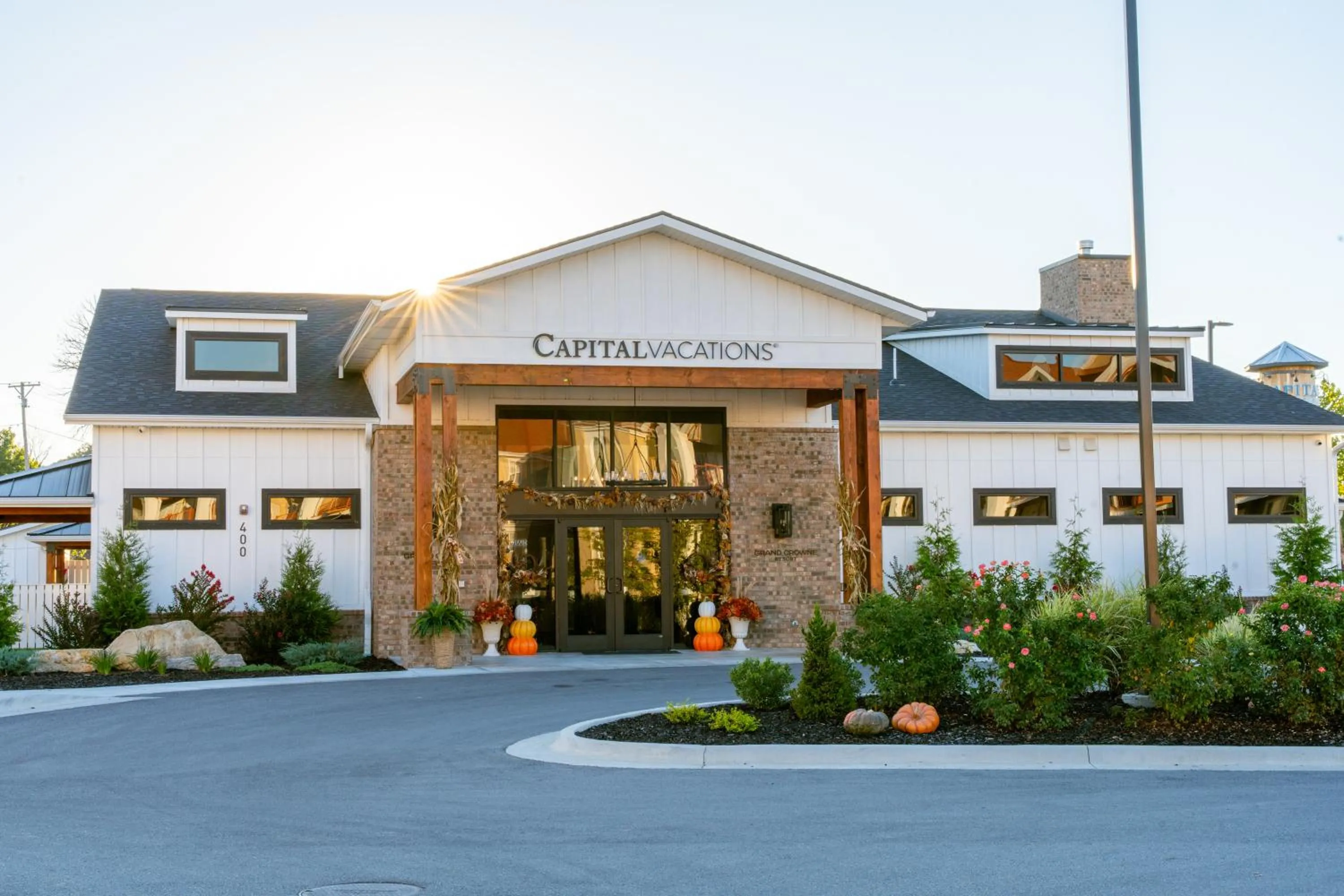 Property building in Grand Crowne Resort