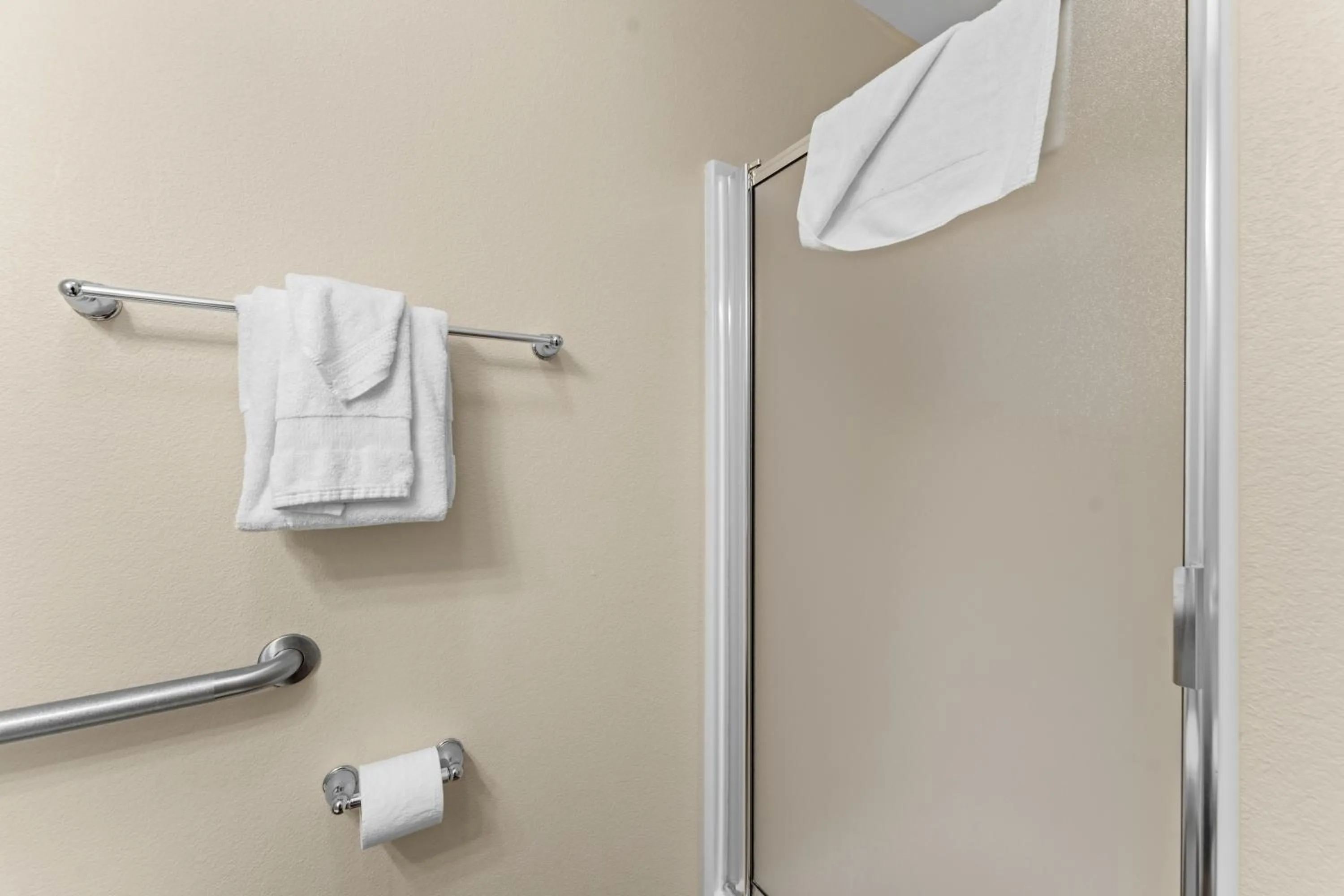 Shower in Grand Crowne Resort