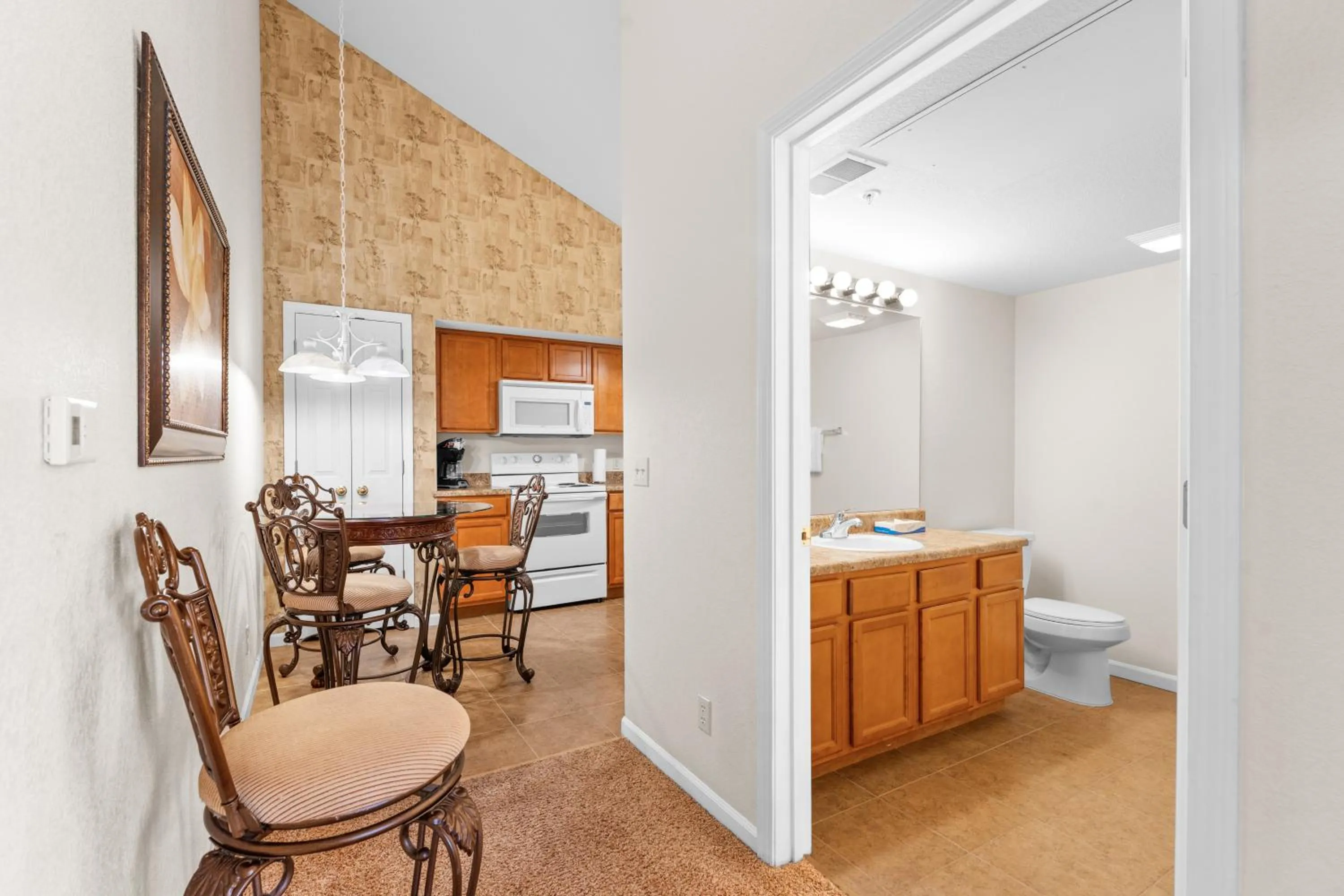 Kitchen or kitchenette in Grand Crowne Resort