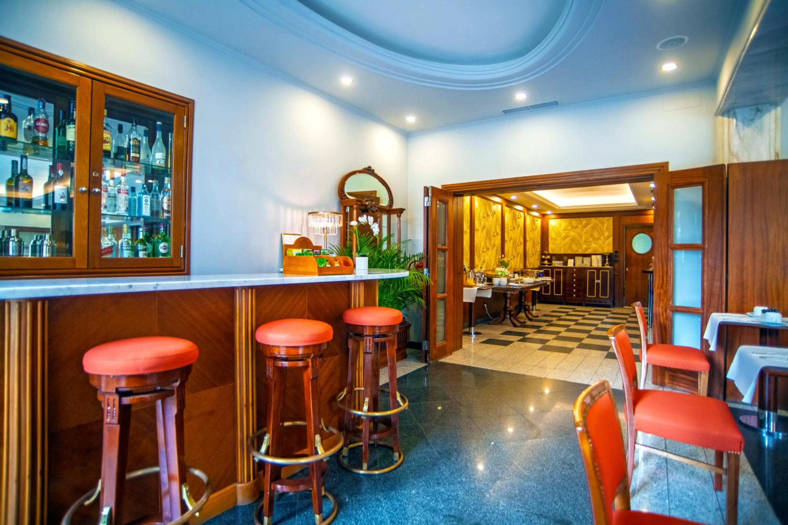 Lounge or bar in Hotel Metropole