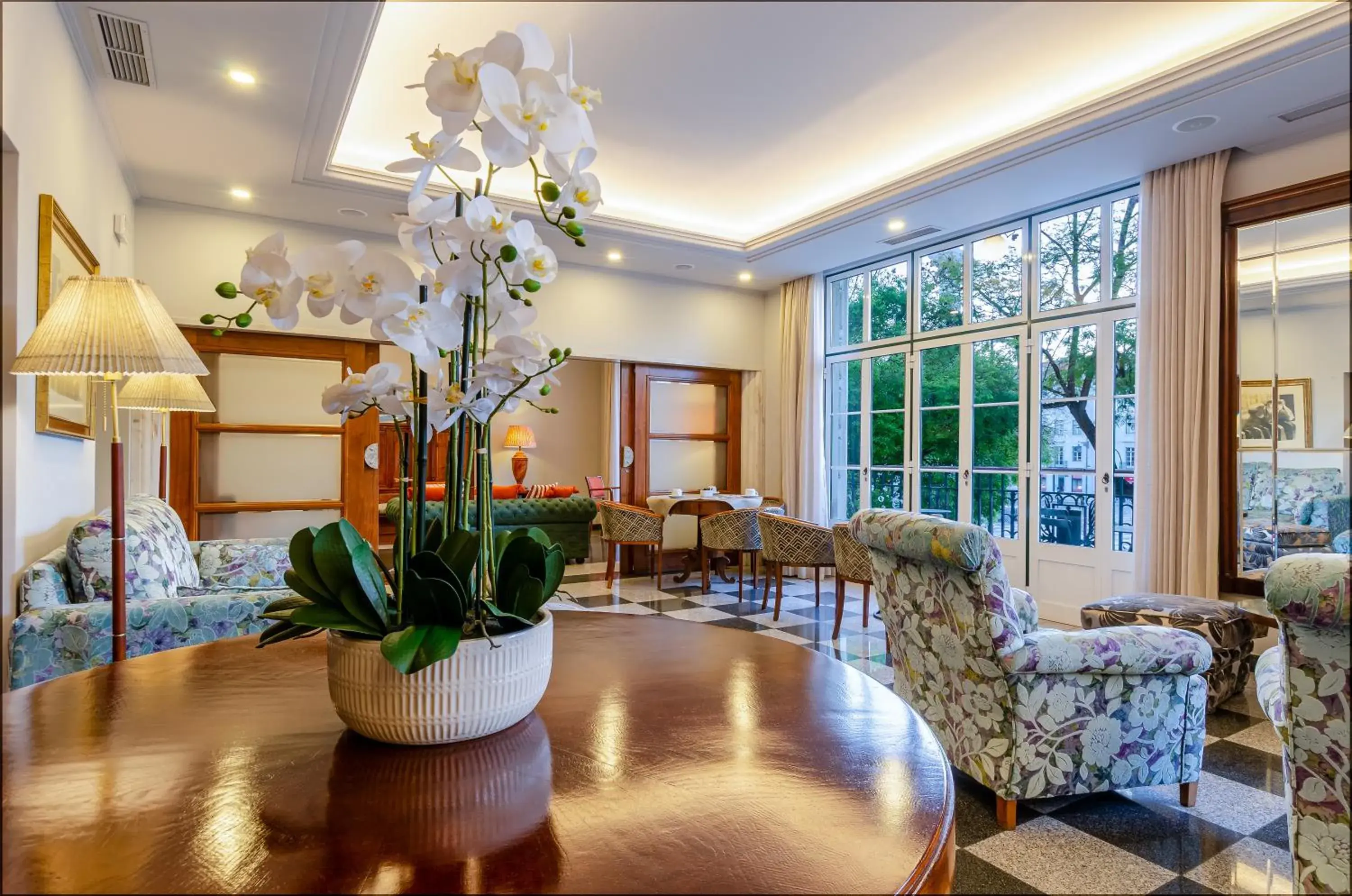 Lounge or bar in Hotel Metropole Lounge or bar in Hotel Metropole