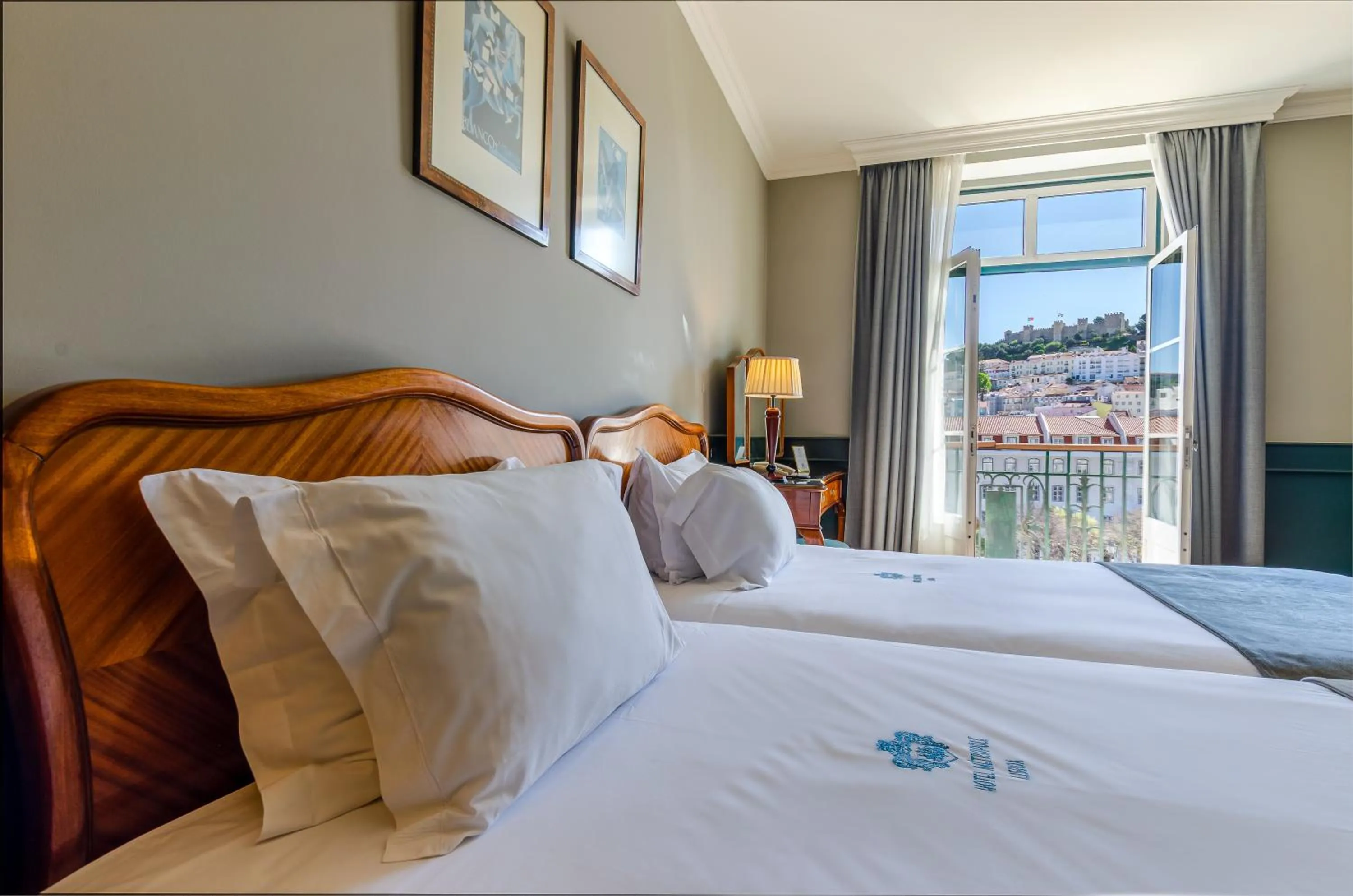 Bedroom, Bed in Hotel Metropole
