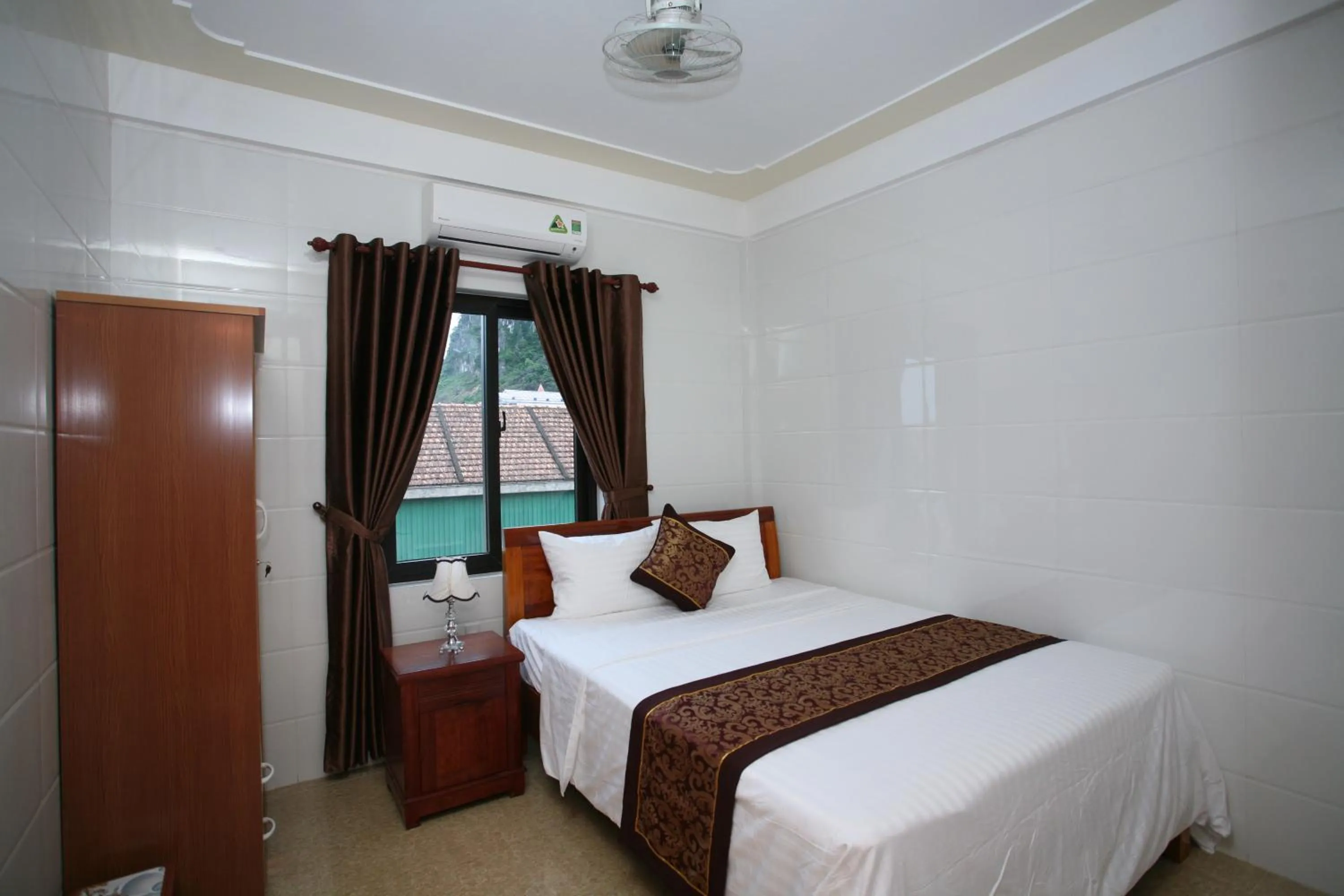 Bedroom, Bed in Sky Hotel