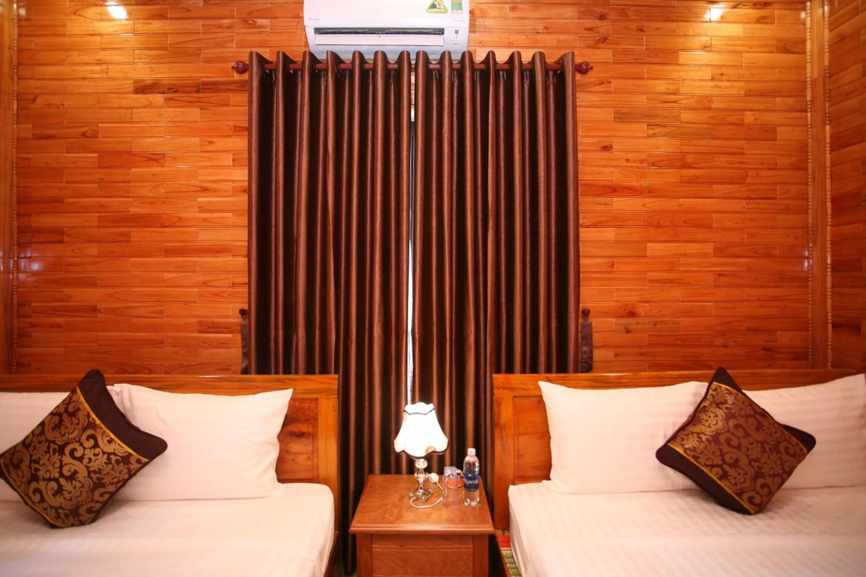 Bedroom, Bed in Sky Hotel