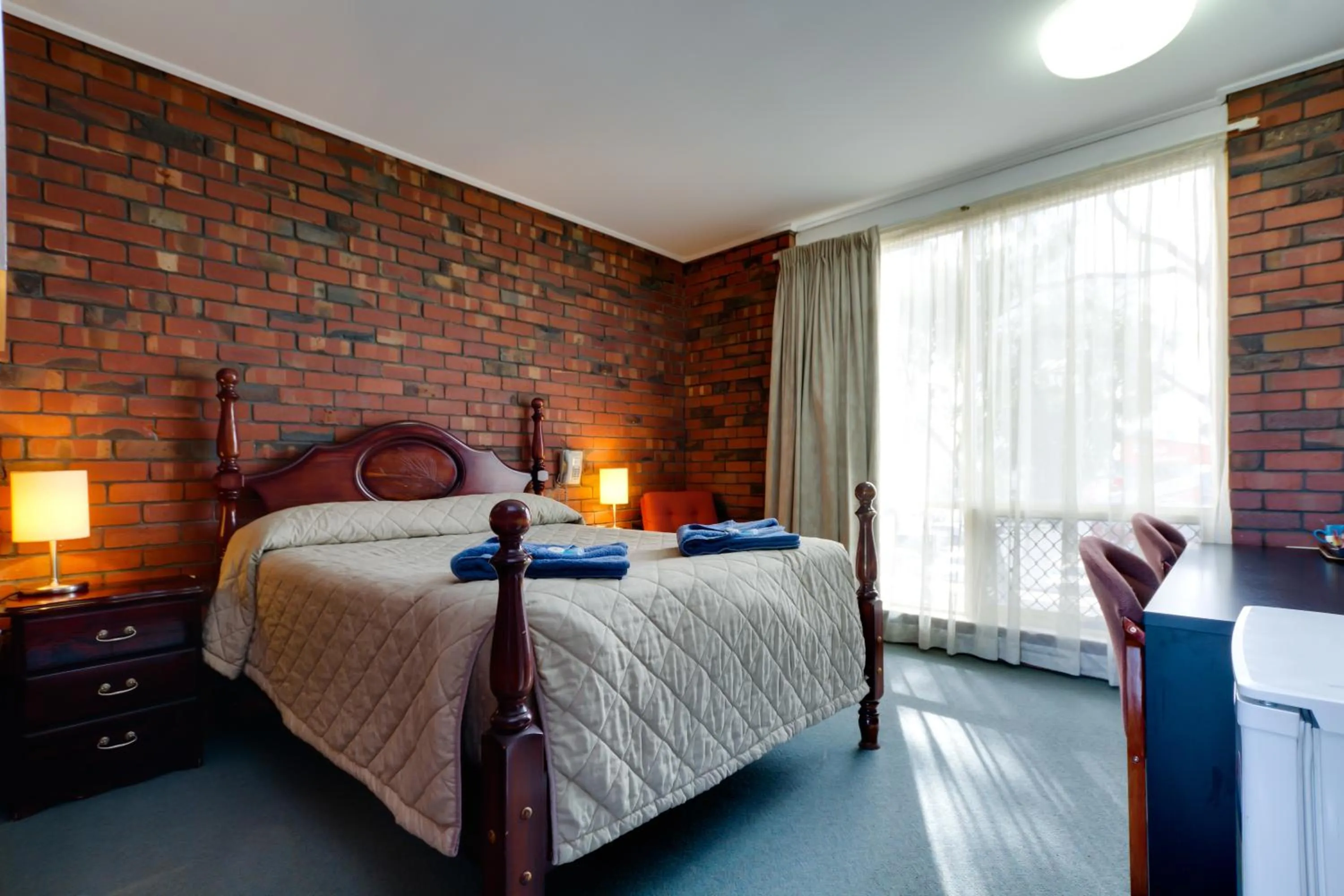 Bed in Enfield Motel