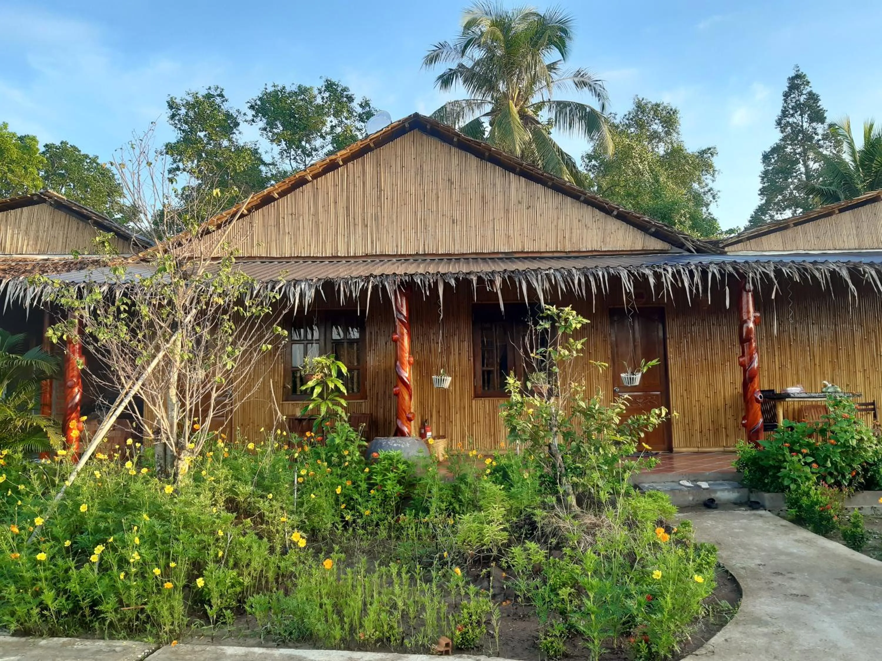mekong riverside homestay