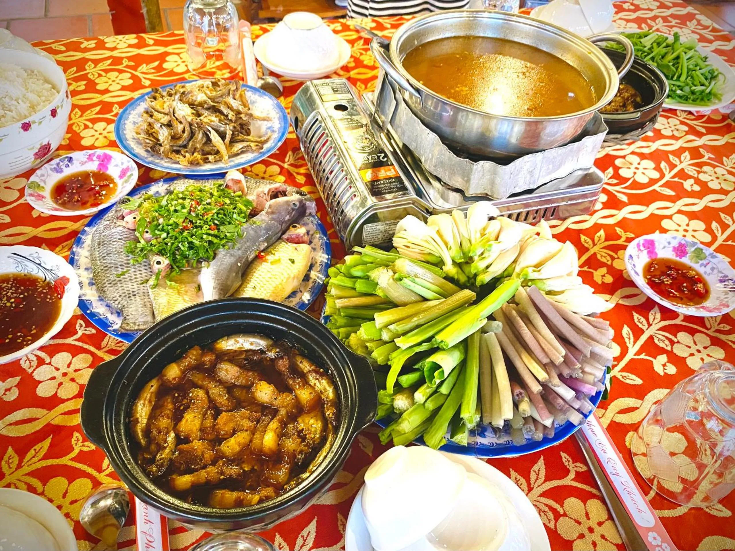 mekong riverside homestay