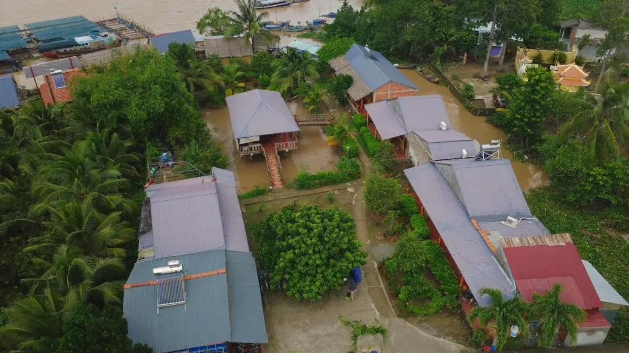 mekong riverside homestay